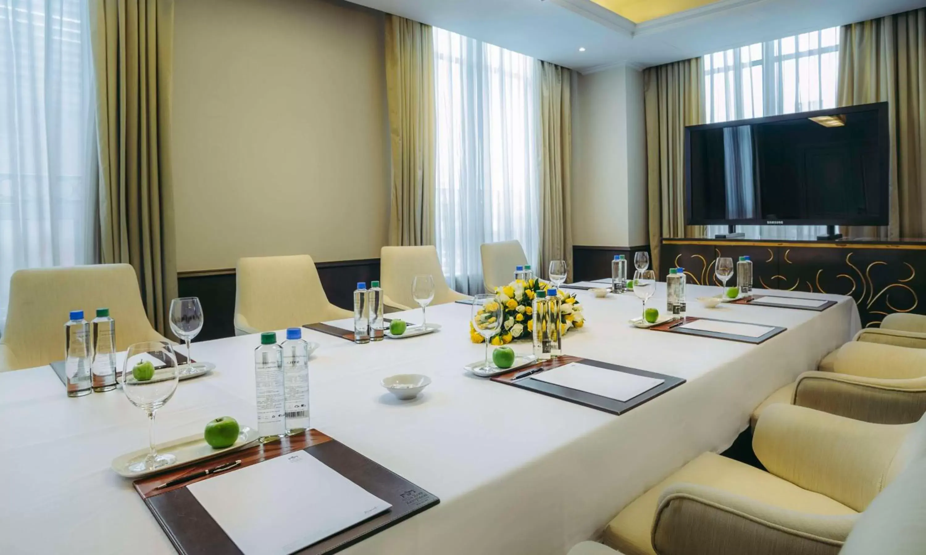 Meeting/conference room in Villa Rosa Kempinski