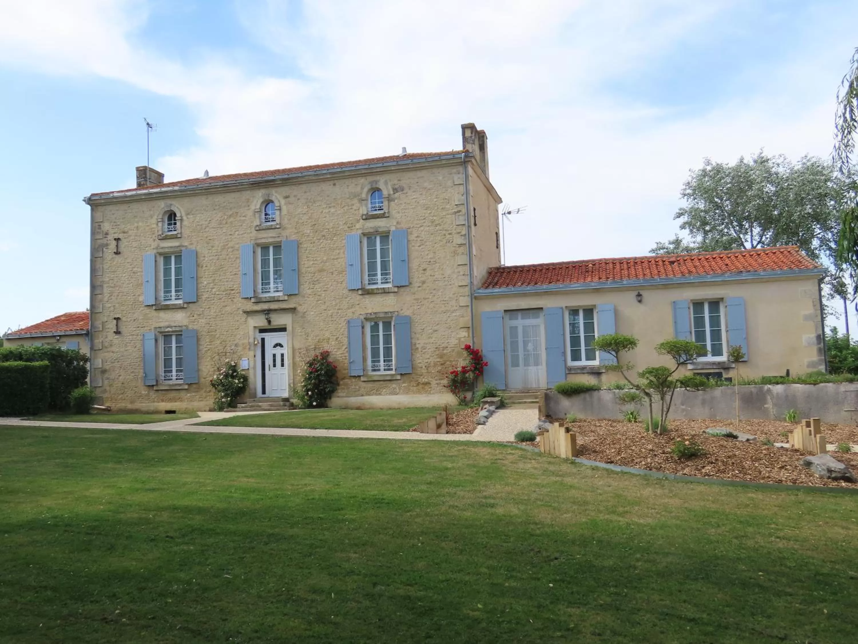 Property building in Chambres d'Hôtes Le Tilleul