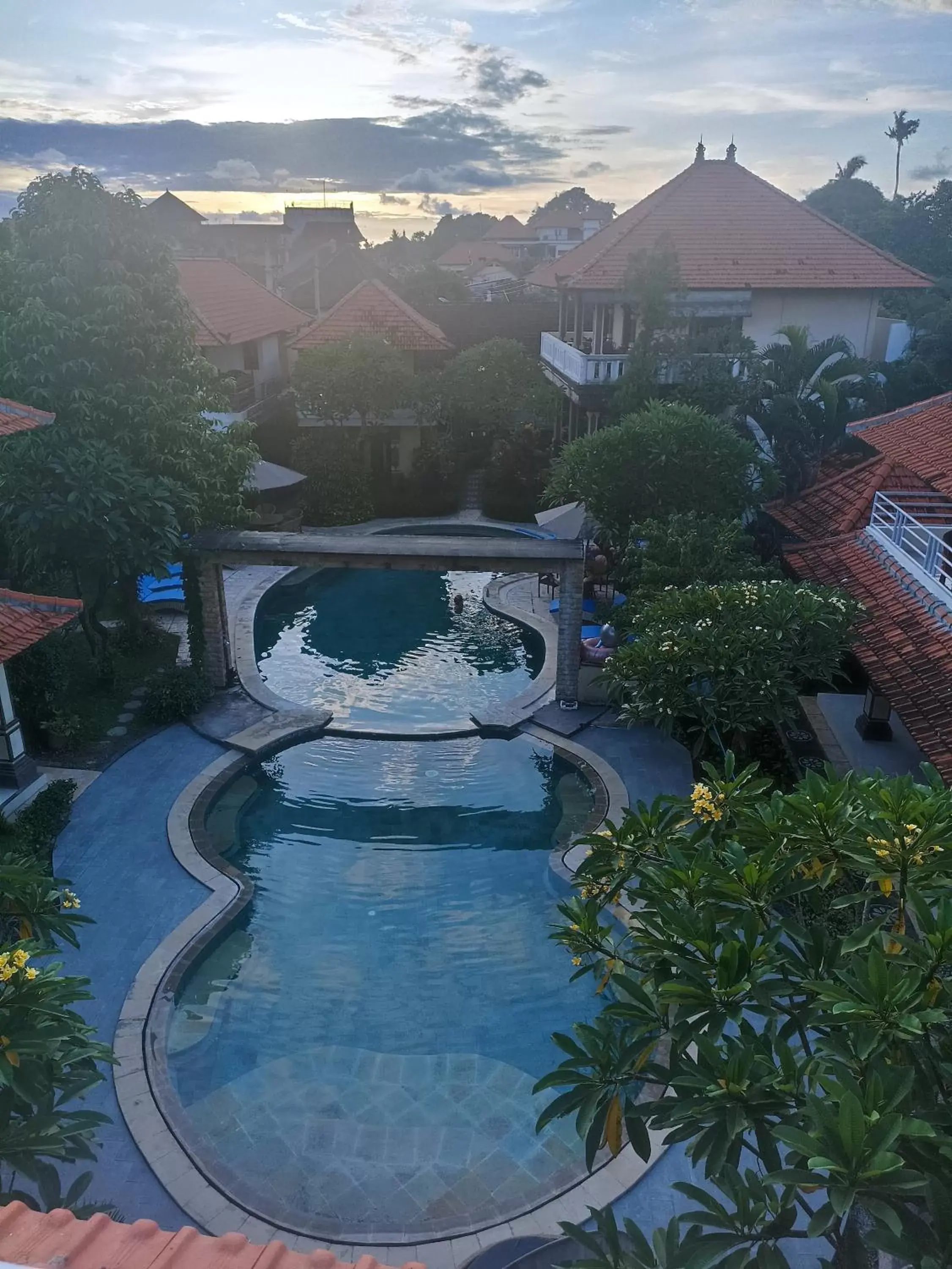 Pool View in Kusnadi Hotel