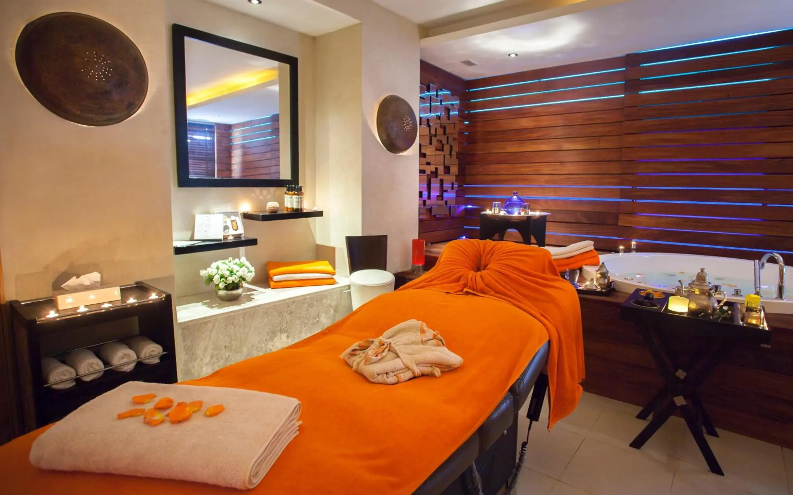 Massage, Spa/Wellness in Mövenpick Hotel Gammarth Tunis
