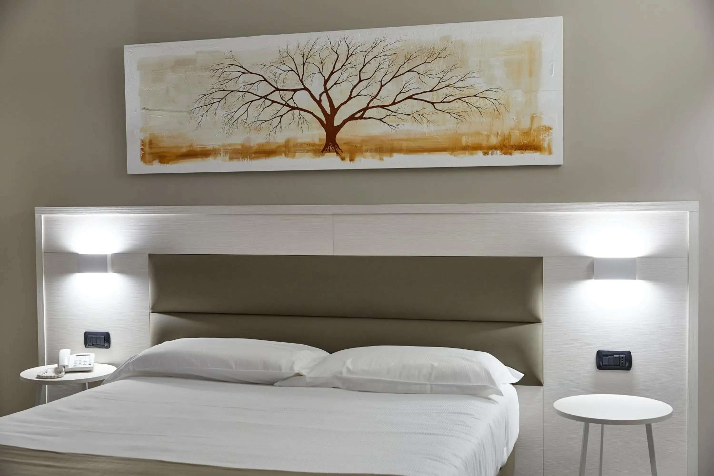 Bed in Hotel Concorde Bed in Hotel Concorde