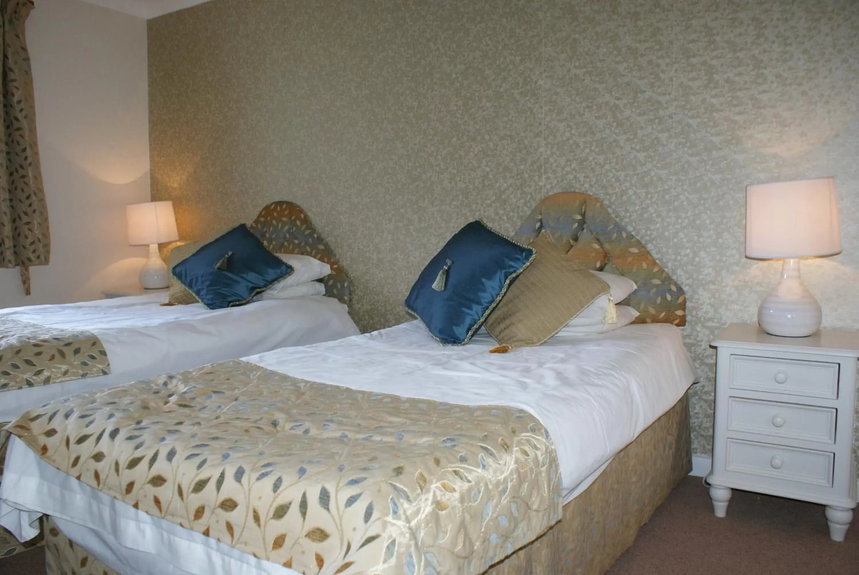 Photo of the whole room, Bed in Glan Aber Hotel