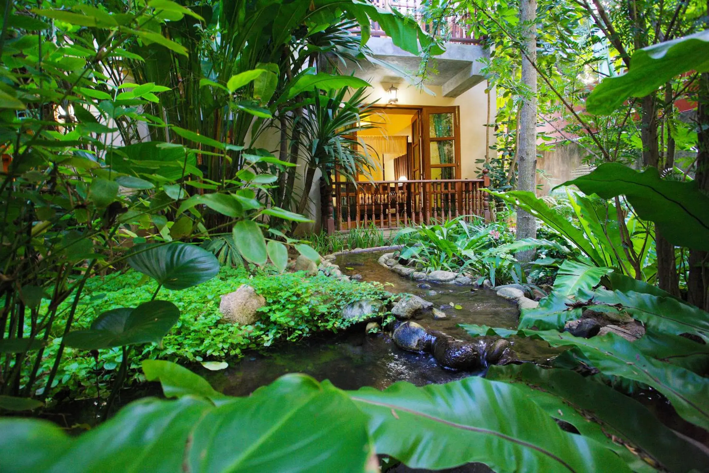 Garden in Shewe Wana Suite Resort
