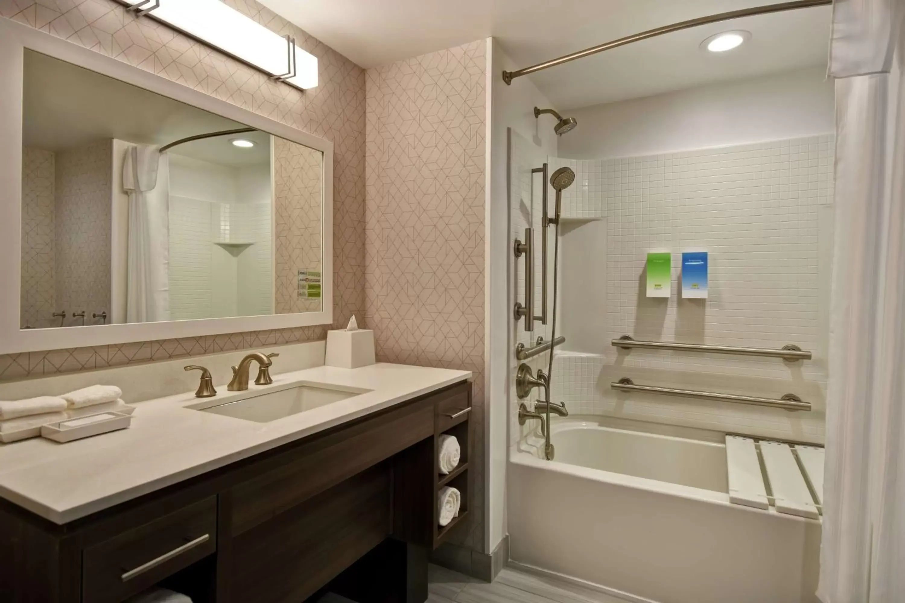 Bathroom in Home2 Suites By Hilton Taylor Detroit