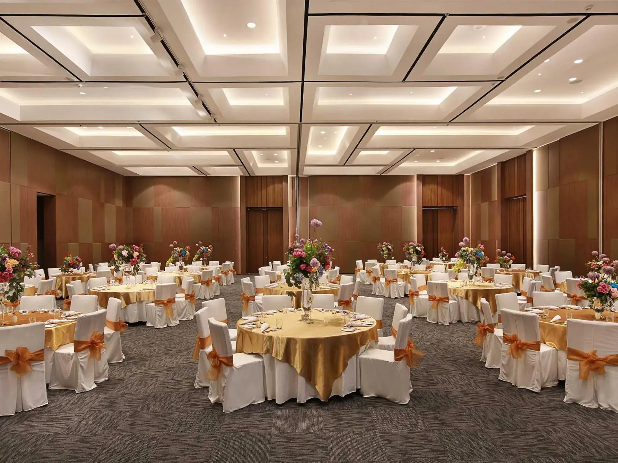 Banquet/Function facilities, Banquet Facilities in Royal Tulip Gunung Geulis Resort and Golf