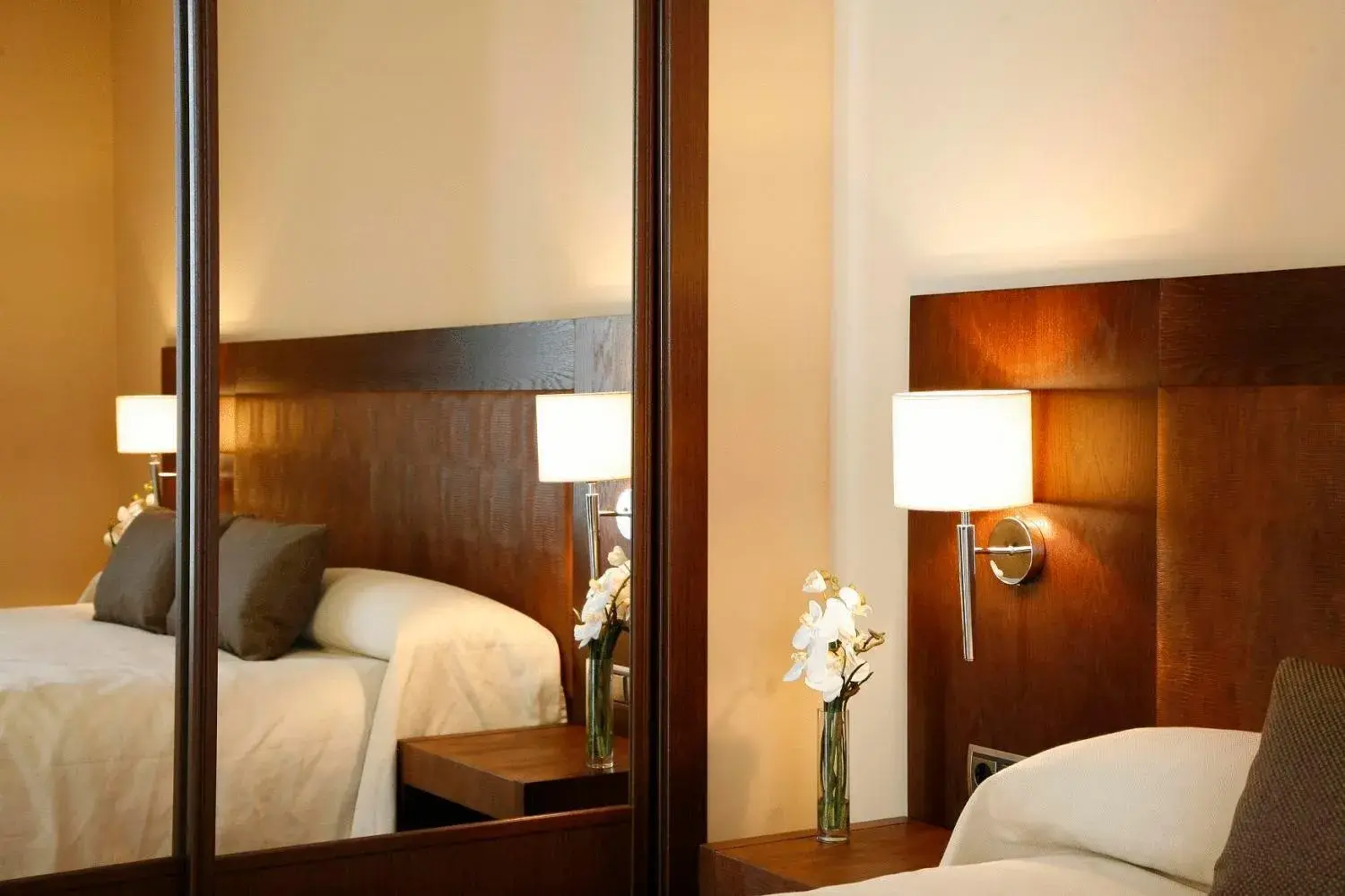 Photo of the whole room, Bed in Hotel Villa de Aranda