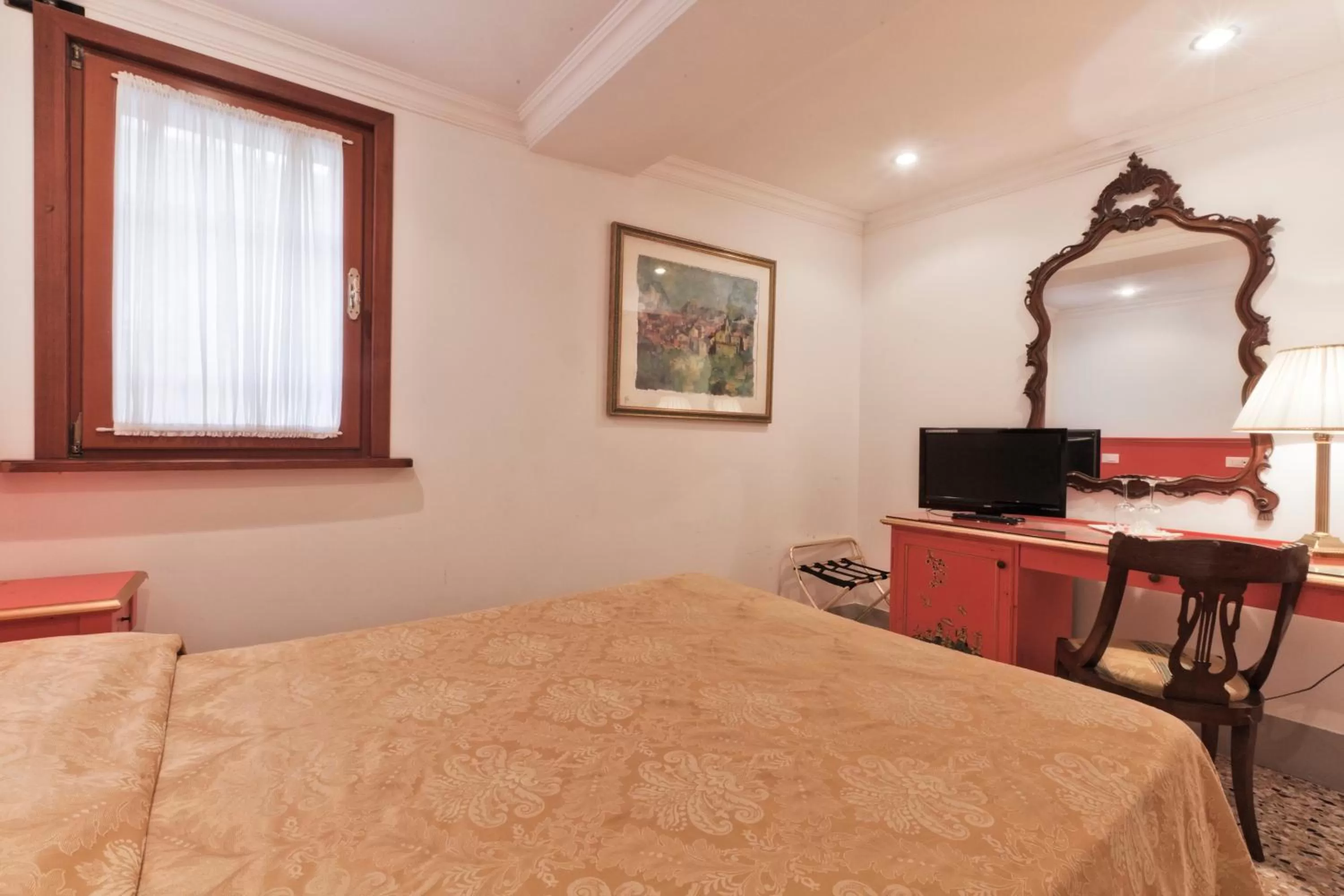 Bedroom, Bed in Palazzo Cendon Piano Antico