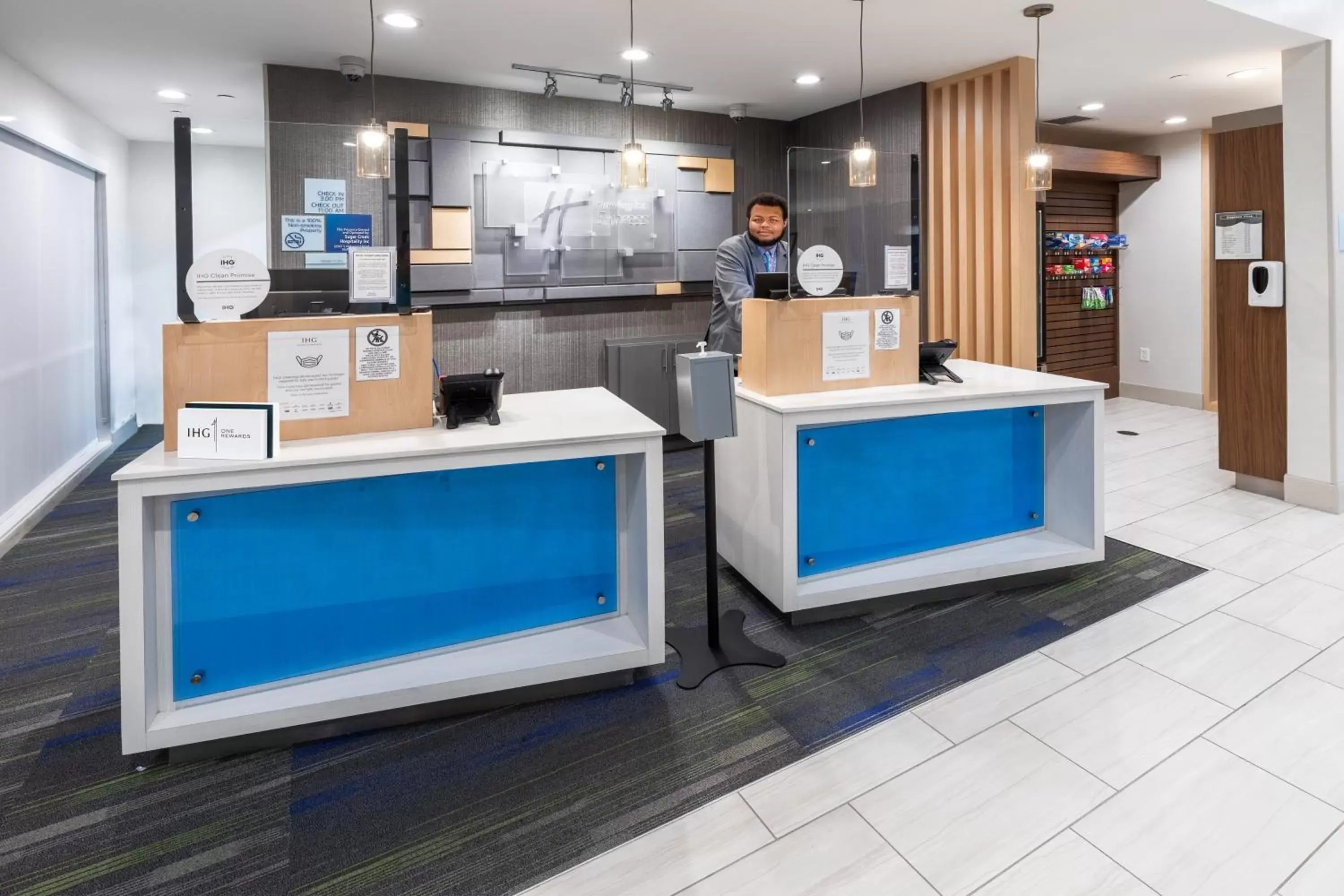 Property building, Lobby/Reception in Holiday Inn Express & Suites - Stafford NW - Sugar Land, an IHG Hotel