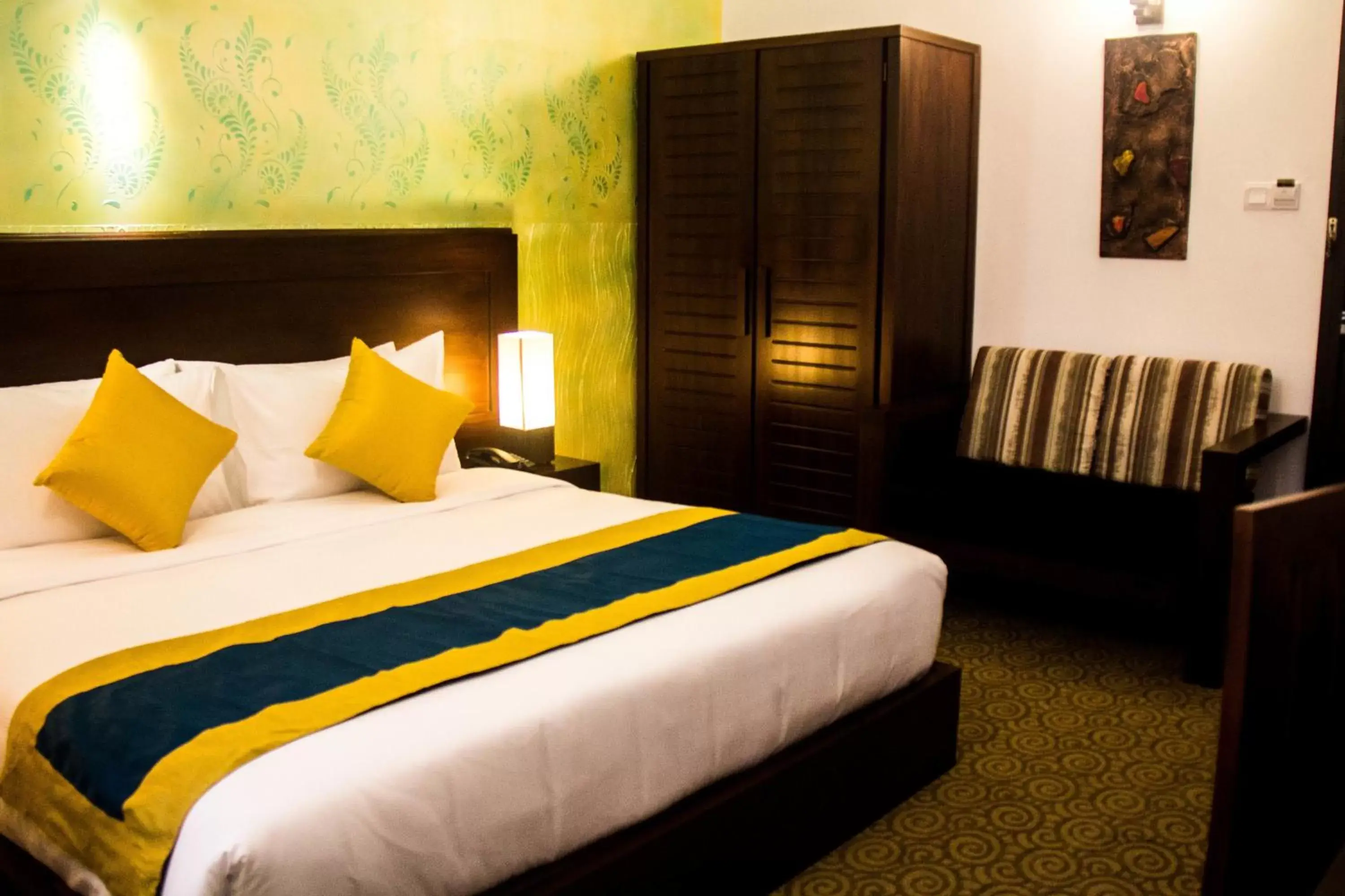 Bed in Ceylon City Hotel,Colombo