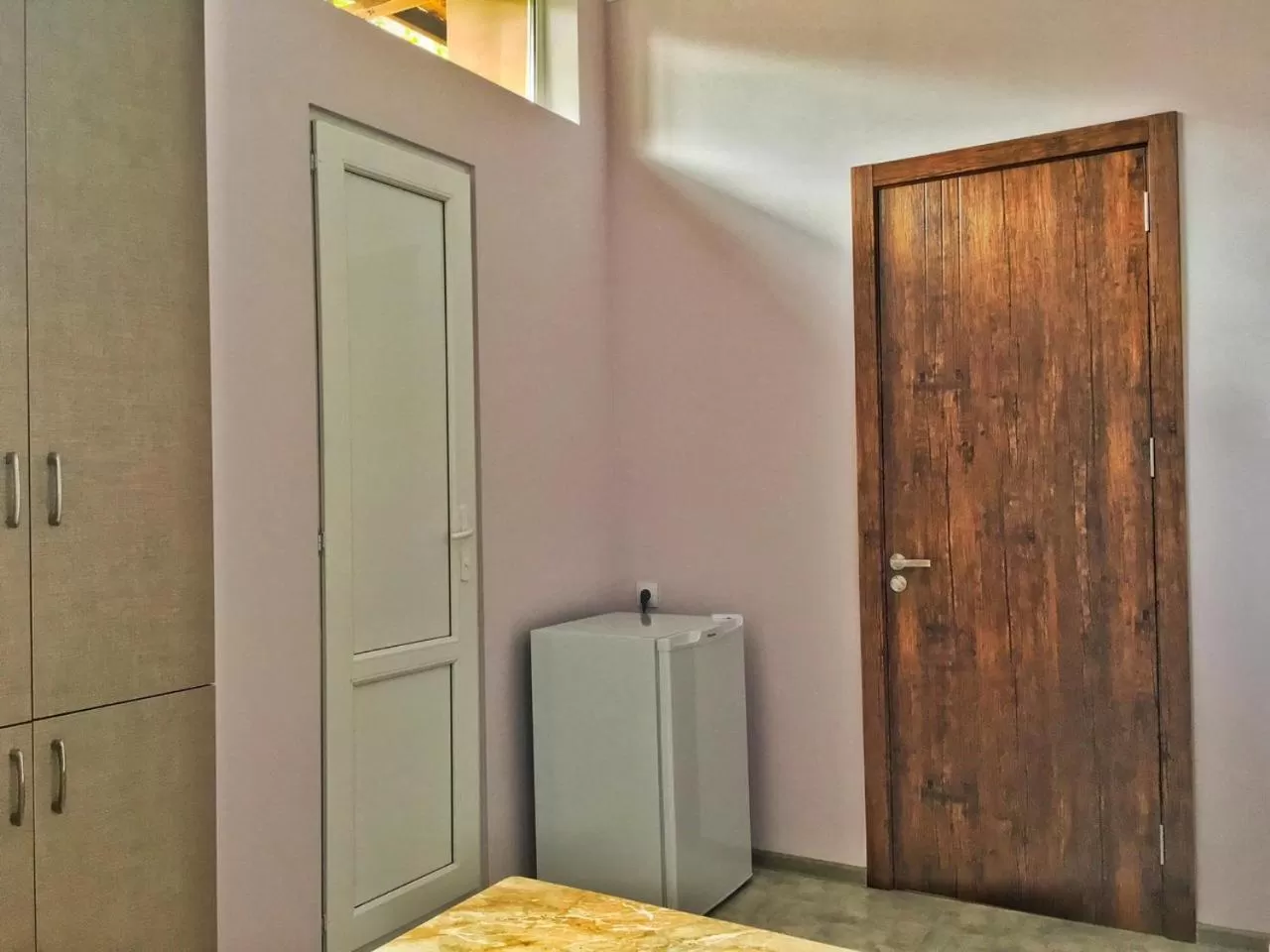 Communal lounge/ TV room in Vercxli 24