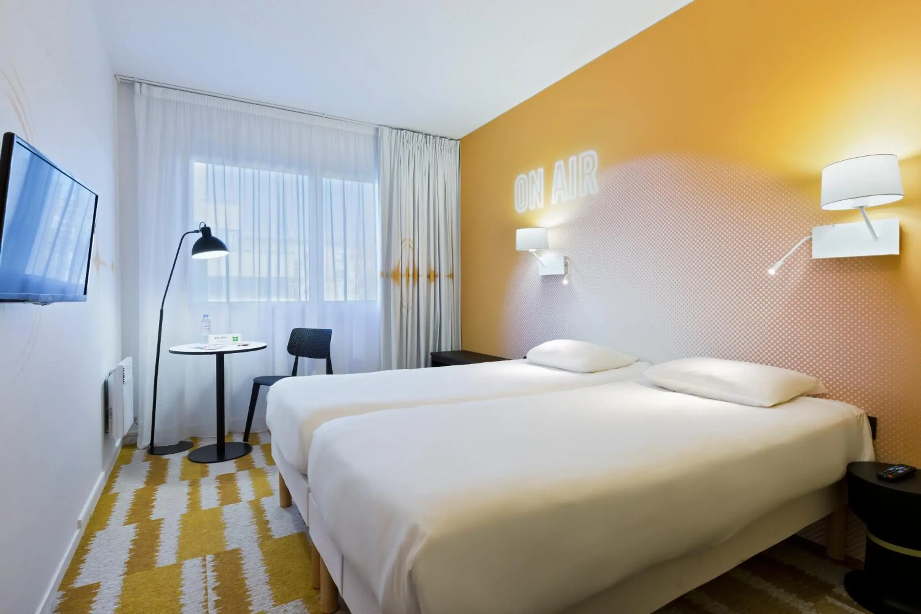 Bed in ibis Styles Massy Opéra Bed in ibis Styles Massy Opéra