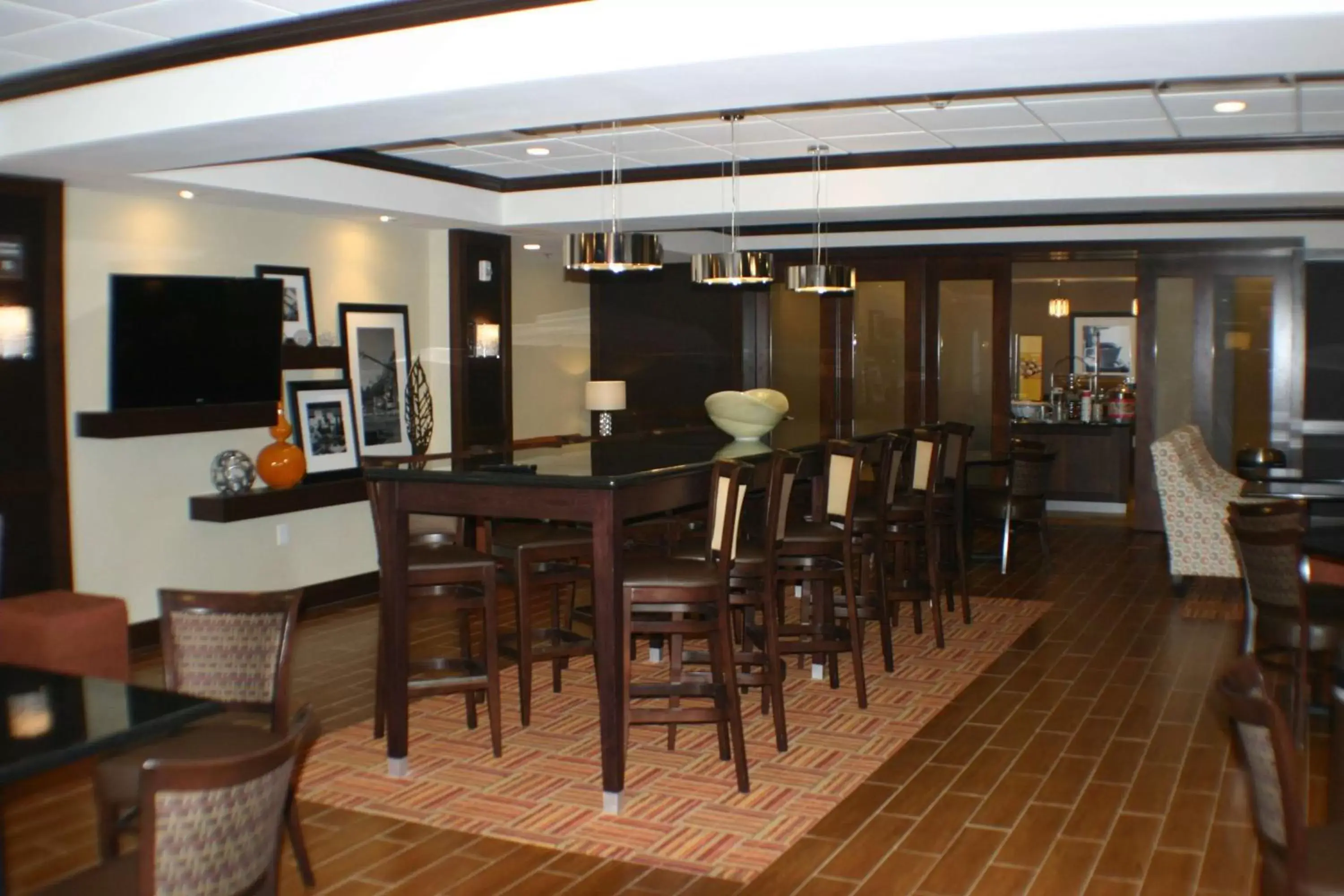 Lobby or reception, Restaurant/Places to Eat in Hampton Inn Limerick