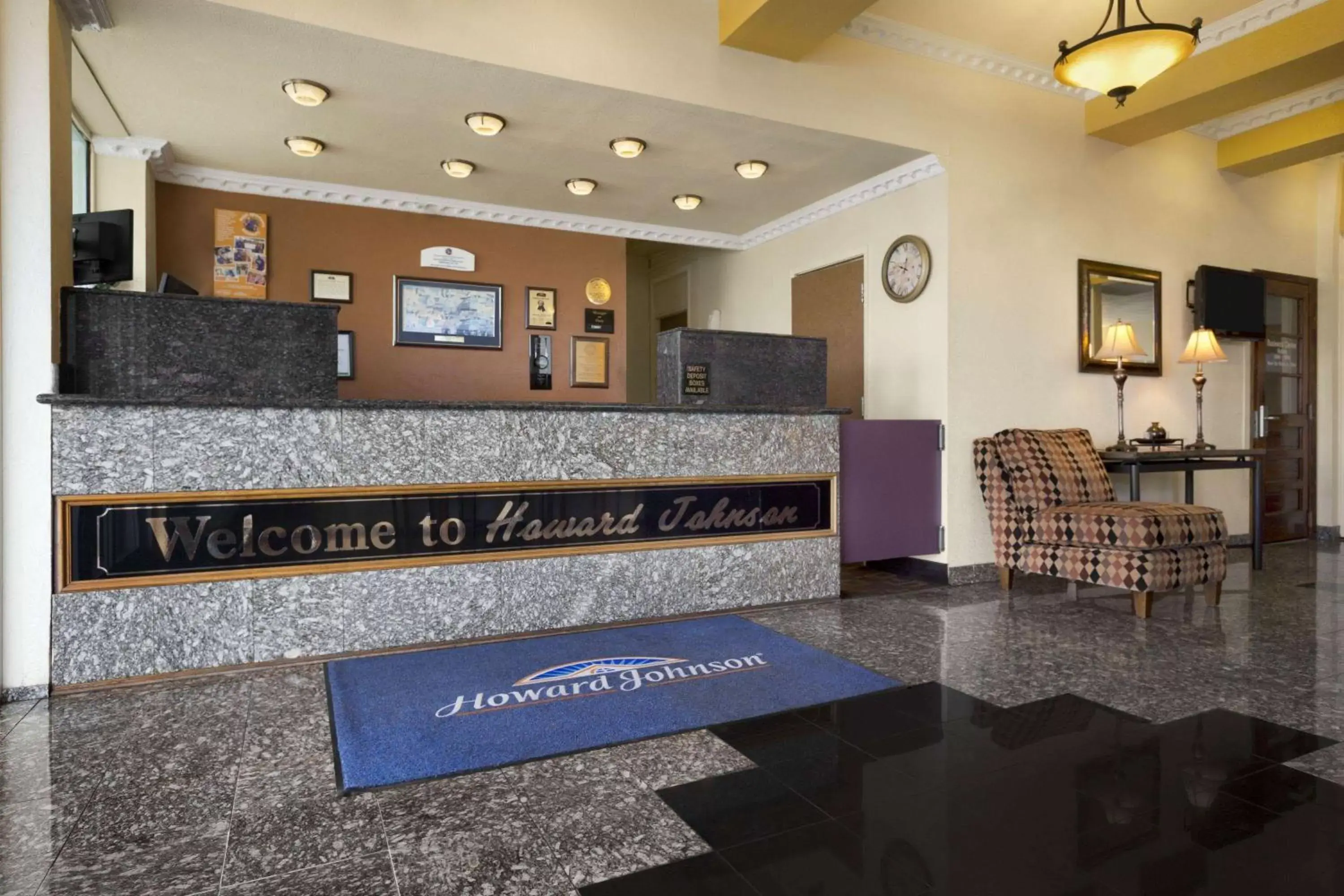 Lobby or reception in Howard Johnson by Wyndham Oklahoma City OKC Airport, Fairgrounds, I40