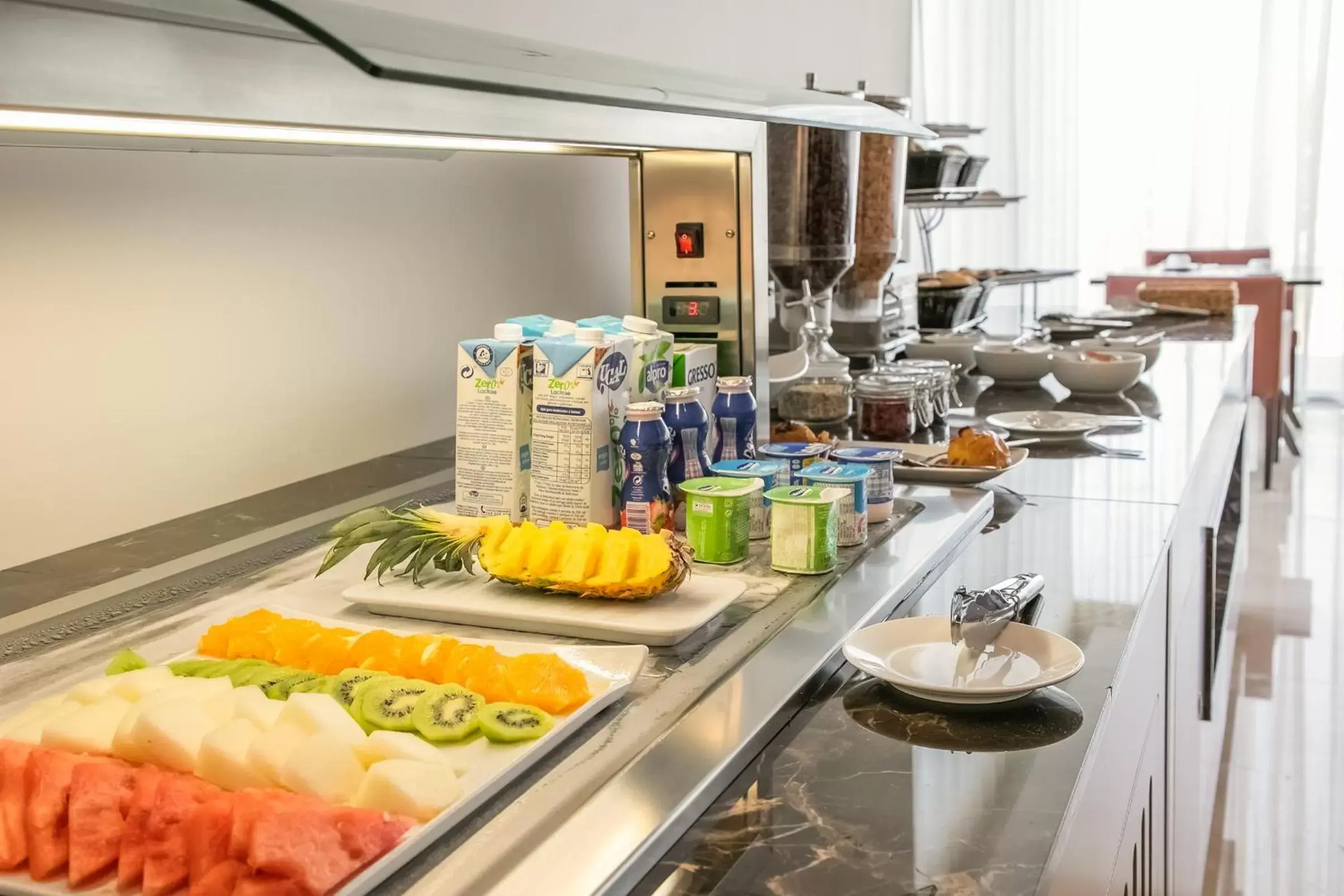 Continental breakfast in Oporto Airport & Business Hotel