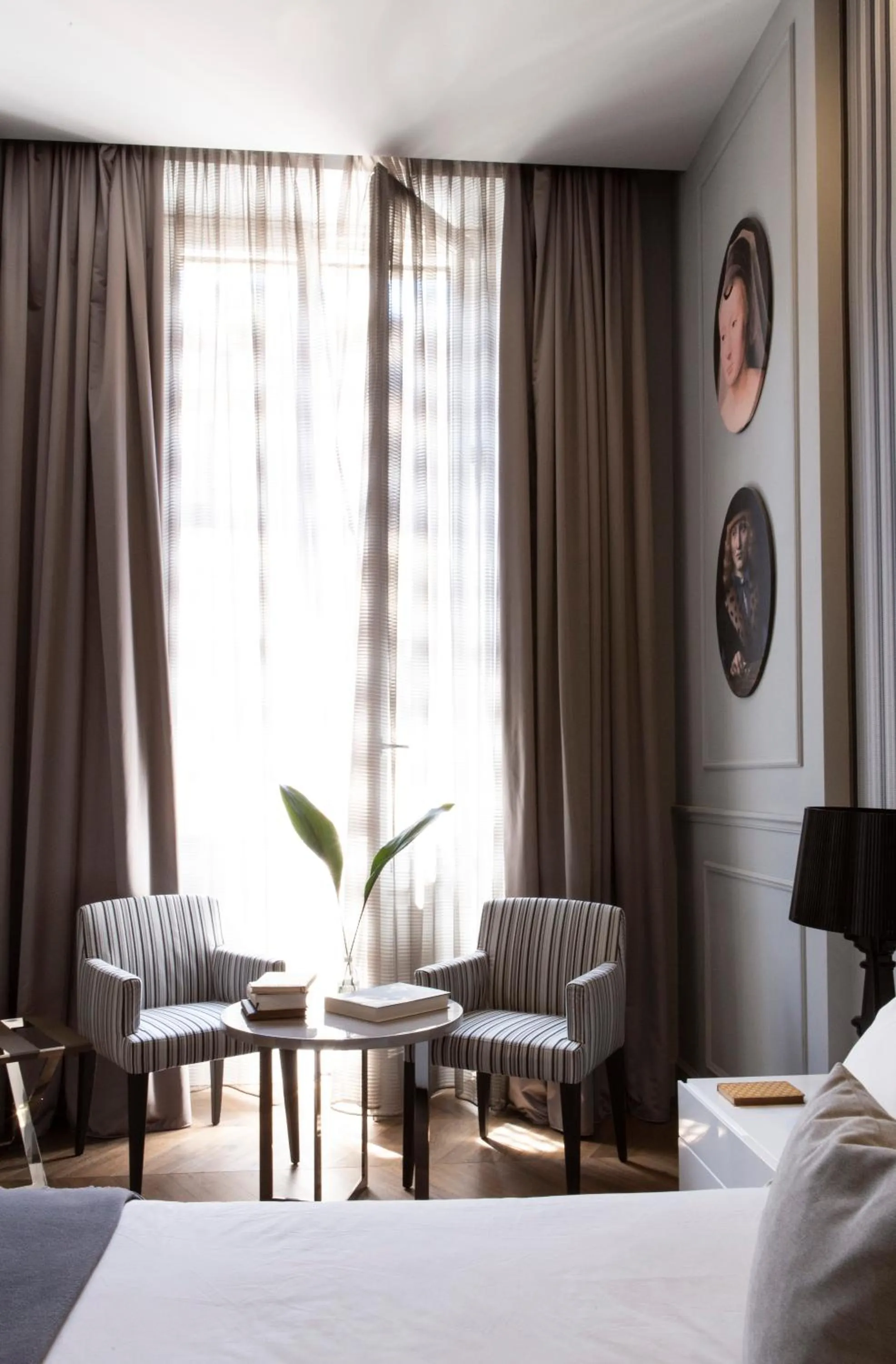 Seating area, Bed in Le Quattro Dame Luxury Suites