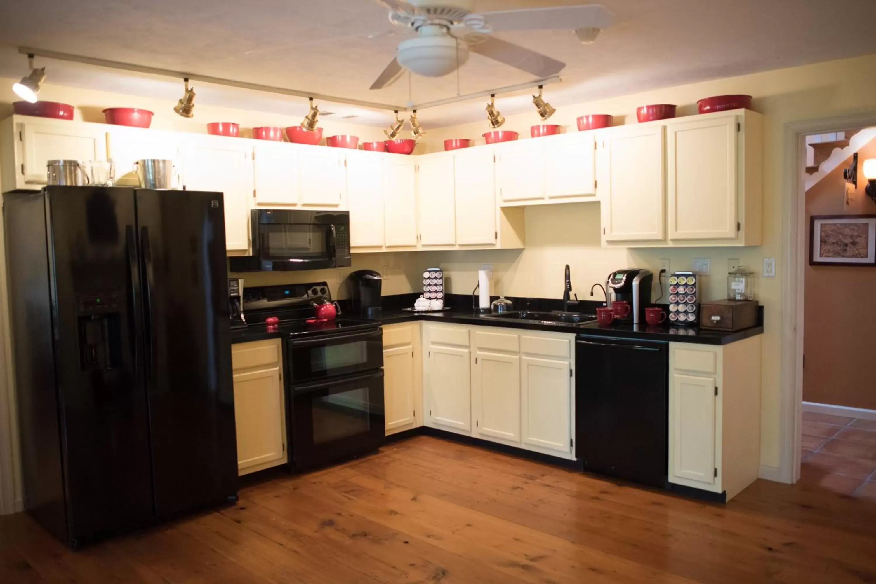 Kitchen or kitchenette, Kitchen/Kitchenette in The Inn at White Oak