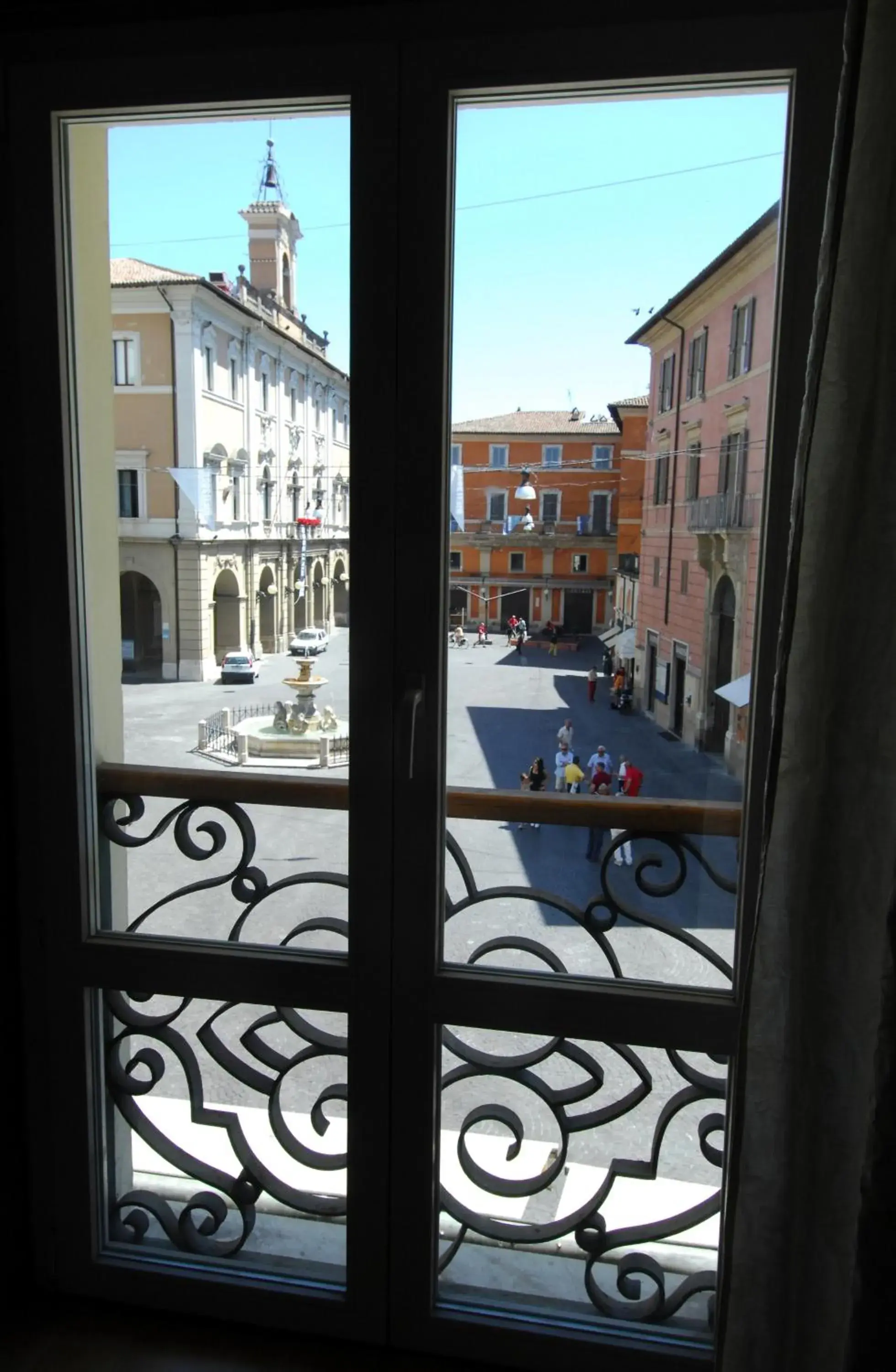 Street view in Grande Albergo Quattro Stagioni