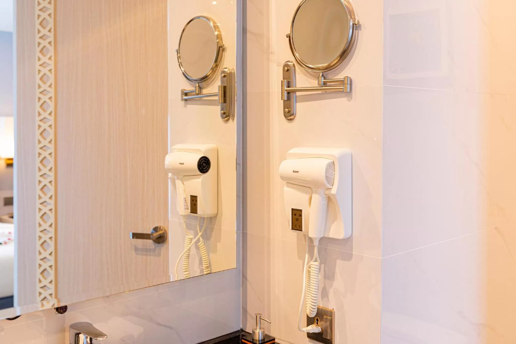 Toilet in Erica Nha Trang Hotel