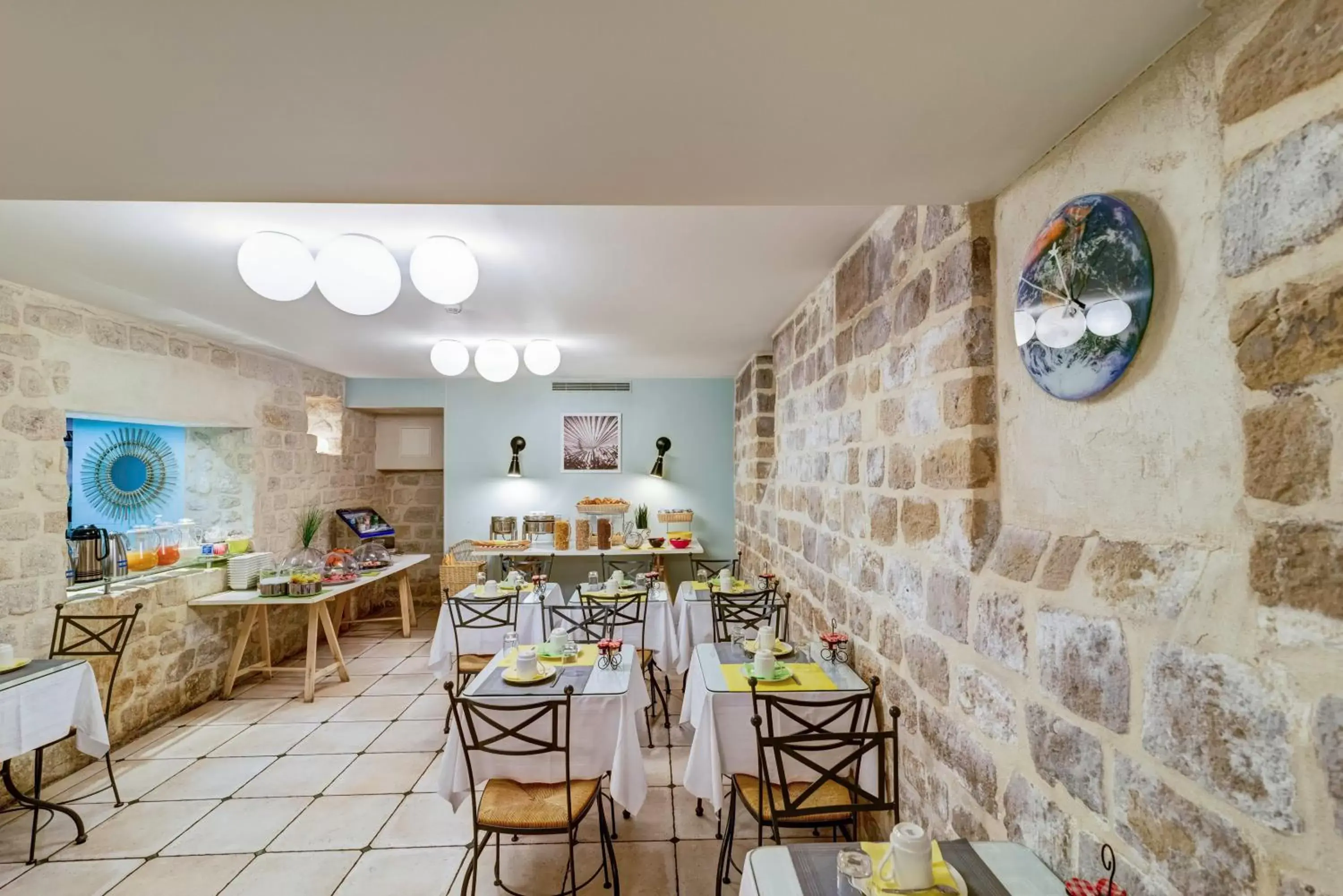 Restaurant/places to eat in Hotel Palm - Astotel Restaurant/places to eat in Hotel Palm - Astotel