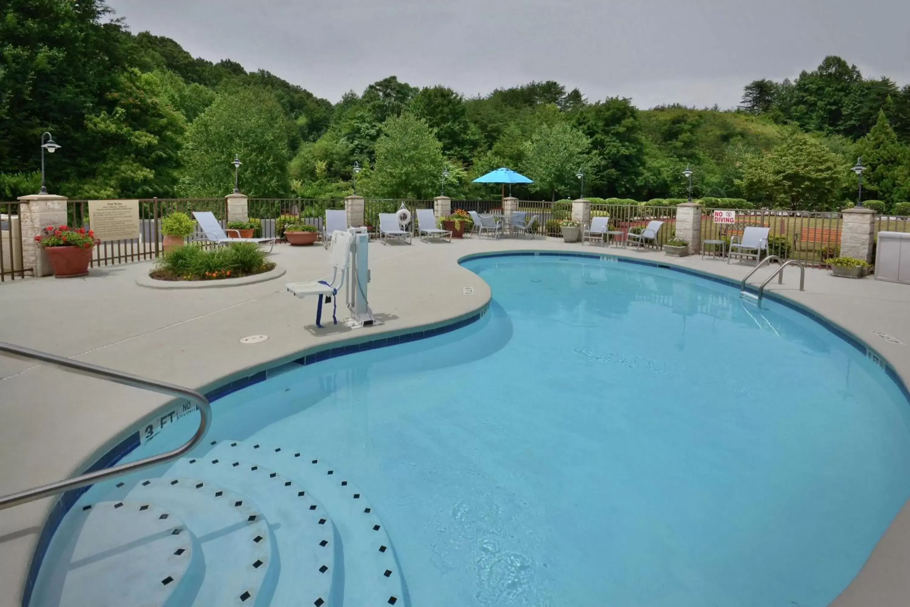 Pool View in Hampton Inn Martinsville
