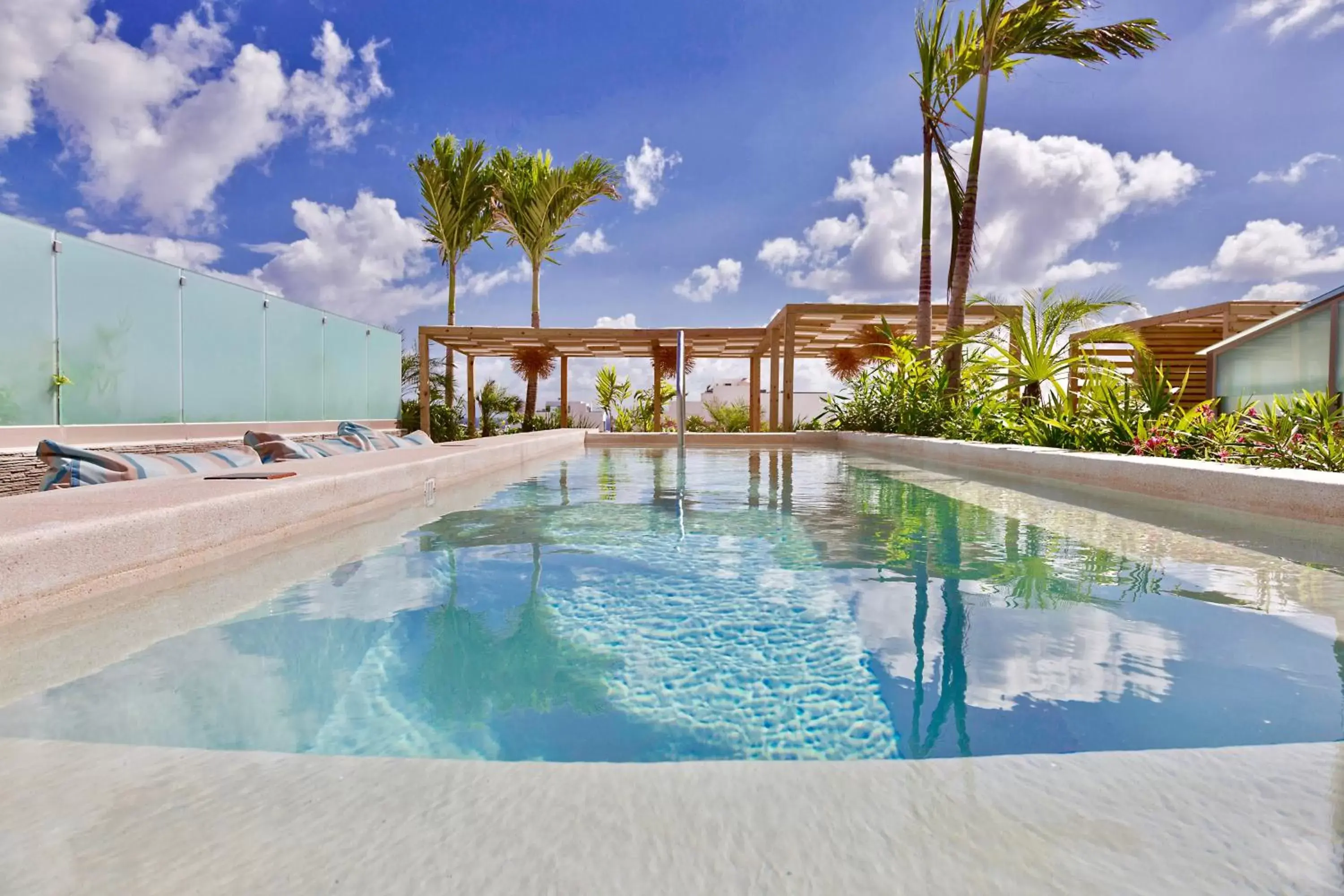 Balcony/Terrace, Swimming Pool in Newport House Playa Boutique Hotel