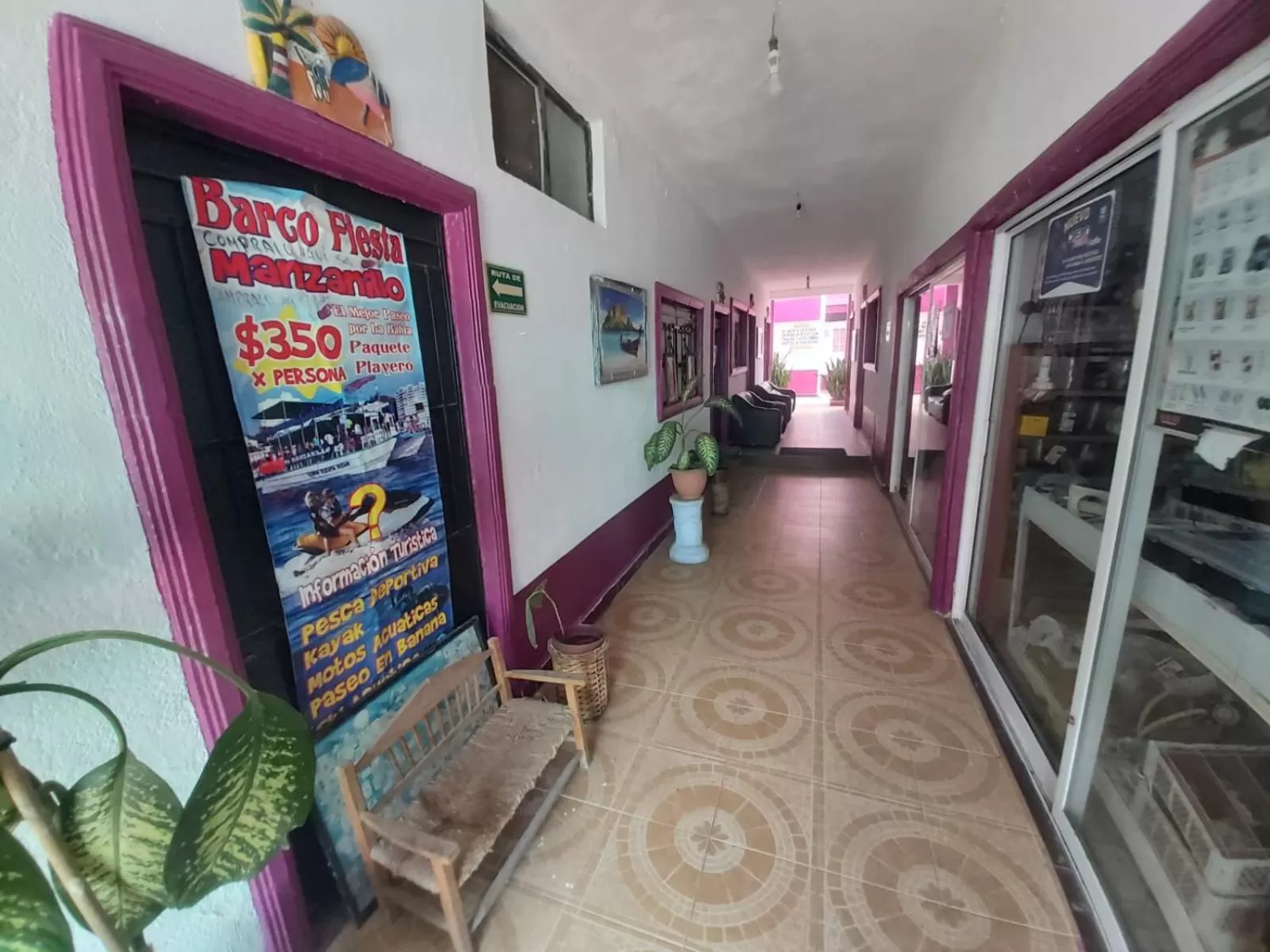 On-site shops in Hotel Ayalamar Manzanillo