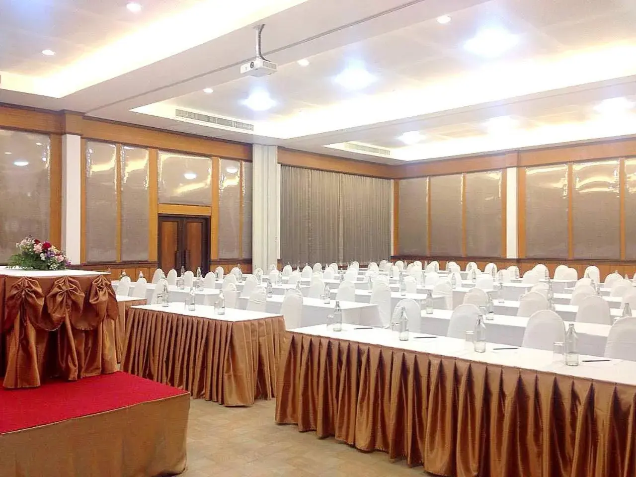 Banquet/Function facilities, Banquet Facilities in Kireethara Boutique Resort