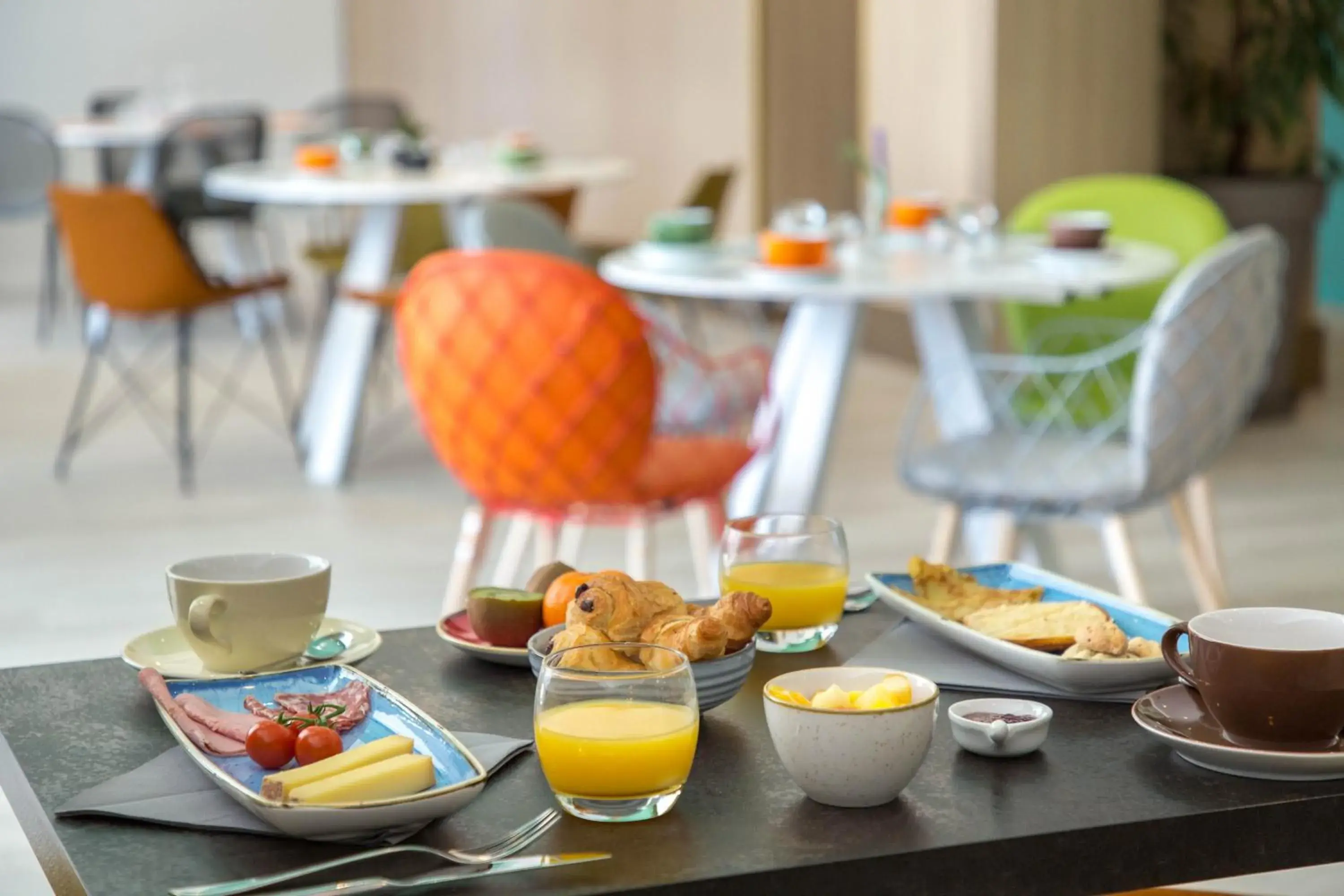 Buffet breakfast, Restaurant/Places to Eat in Mercure Cavaillon