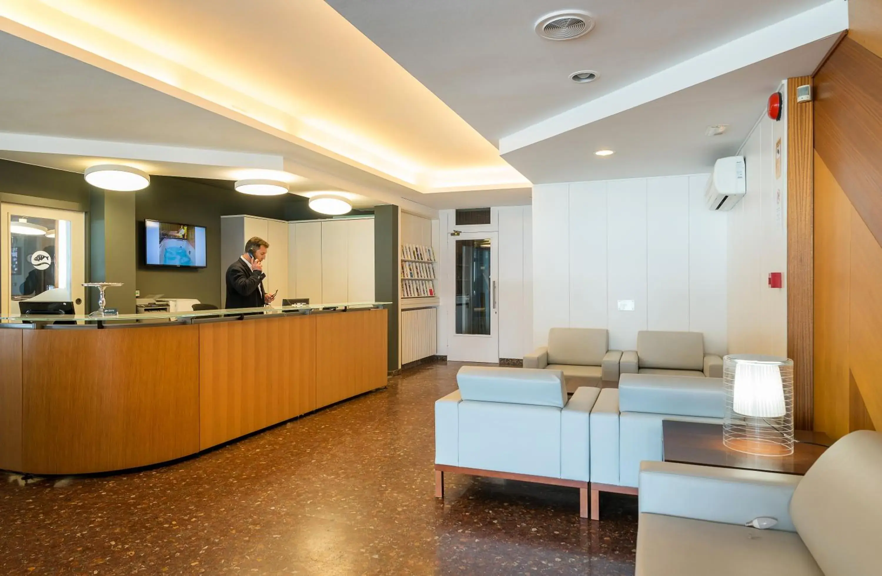 Lobby/Reception in Hotel Restaurant Sant Pol