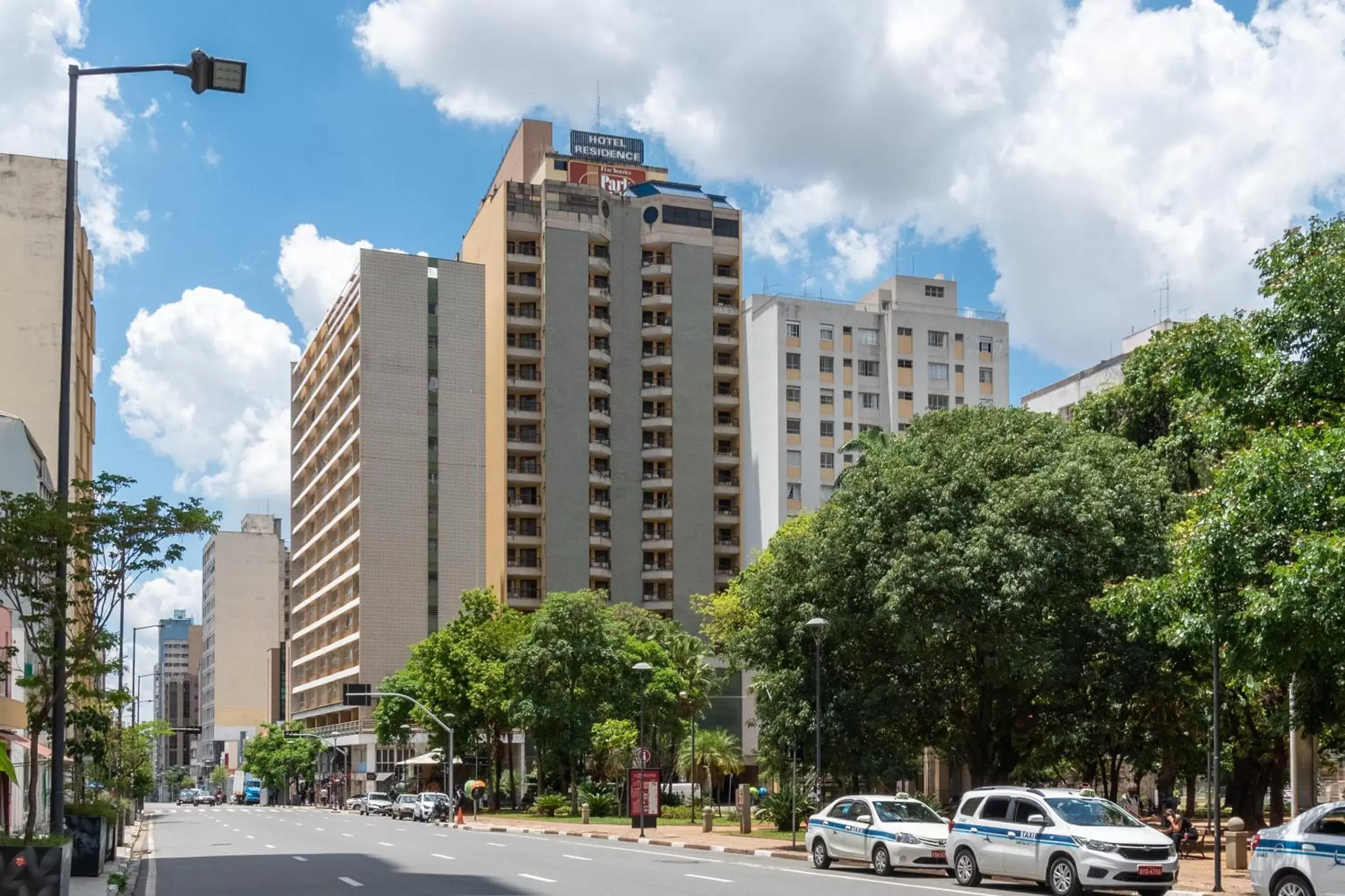 Property building in Park Tower Campinas Residence by Nacional Inn Property building in Park Tower Campinas Residence by Nacional Inn