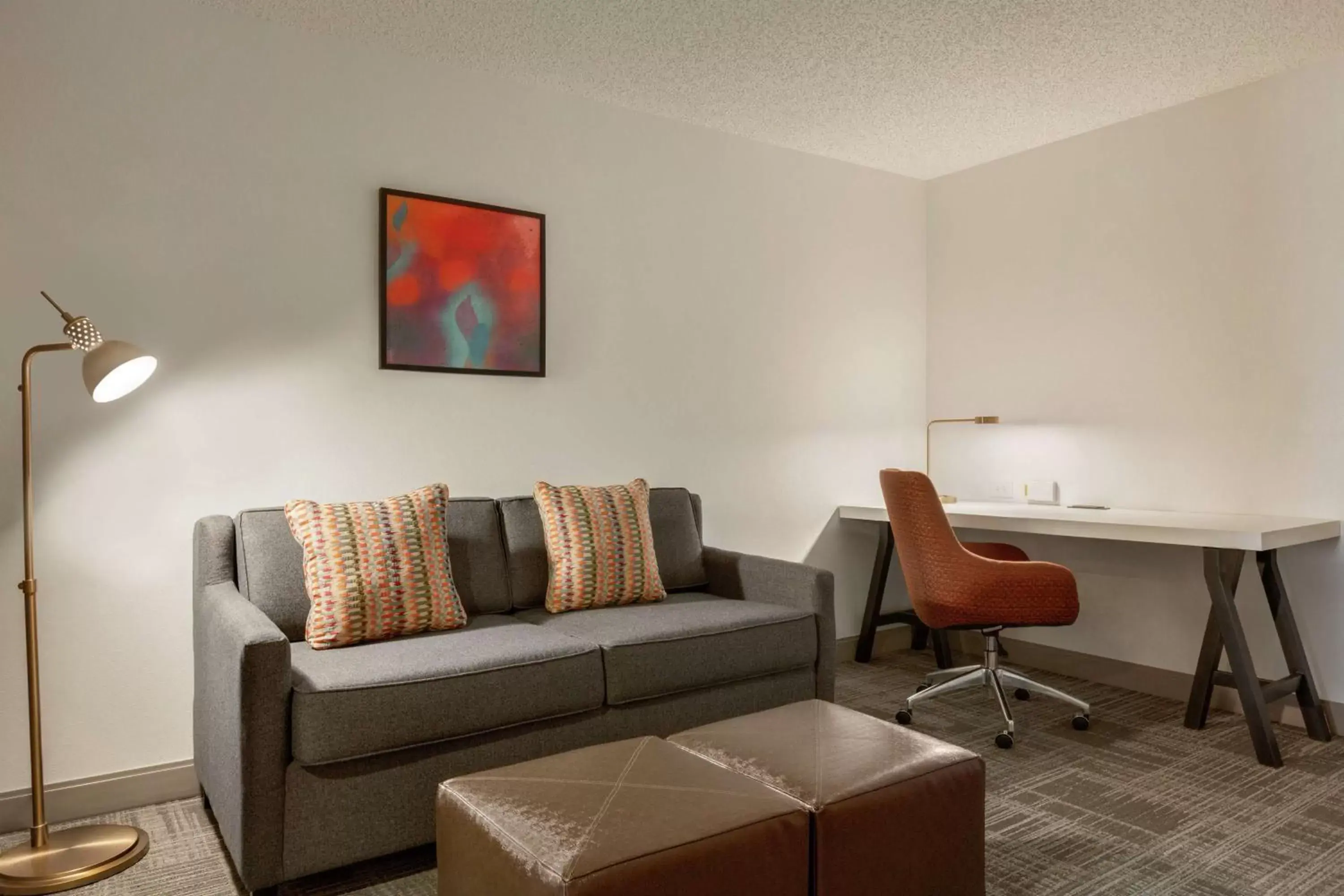 Living room, Seating Area in Hilton Garden Inn Tifton