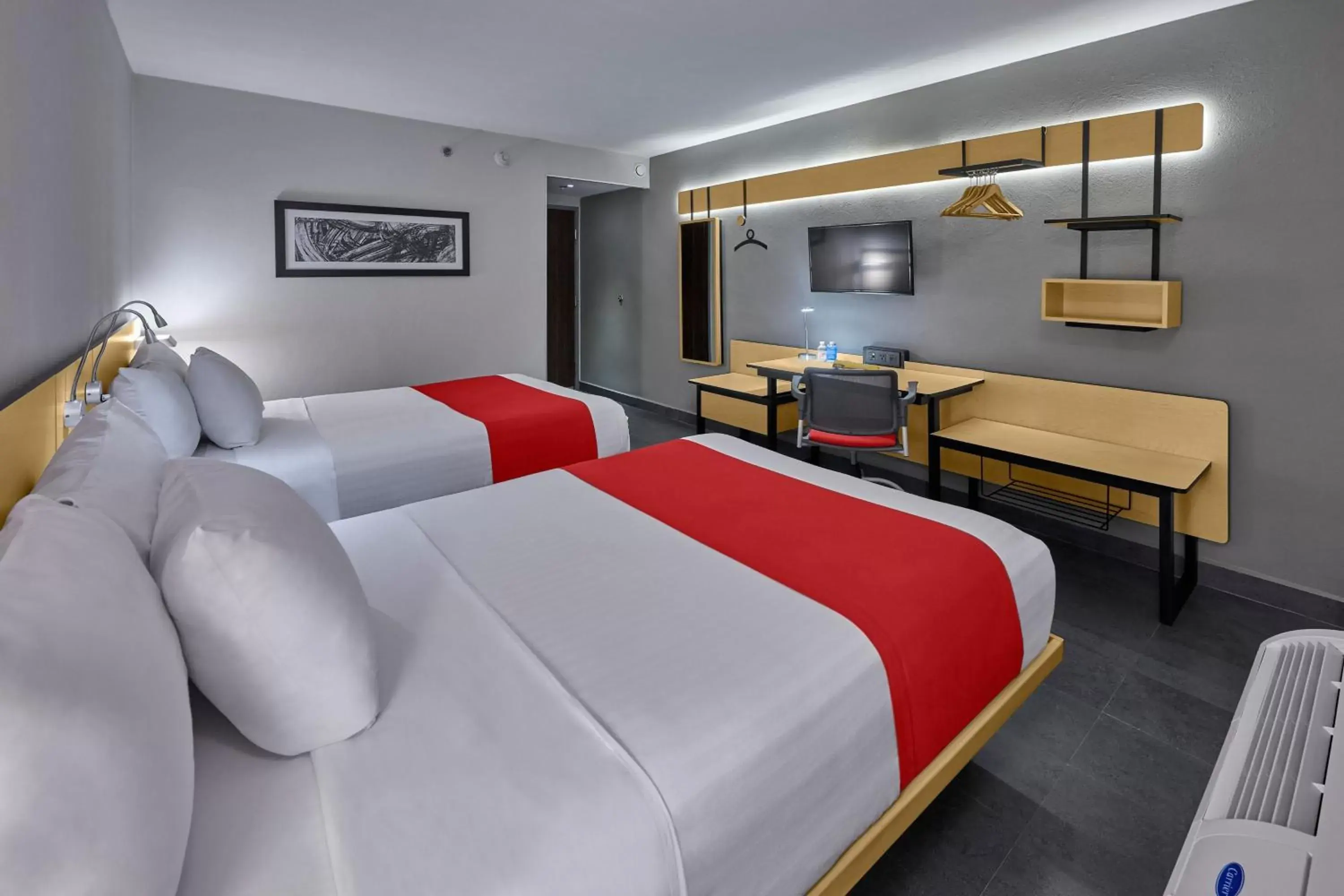 Photo of the whole room, Bed in City Express by Marriott Veracruz