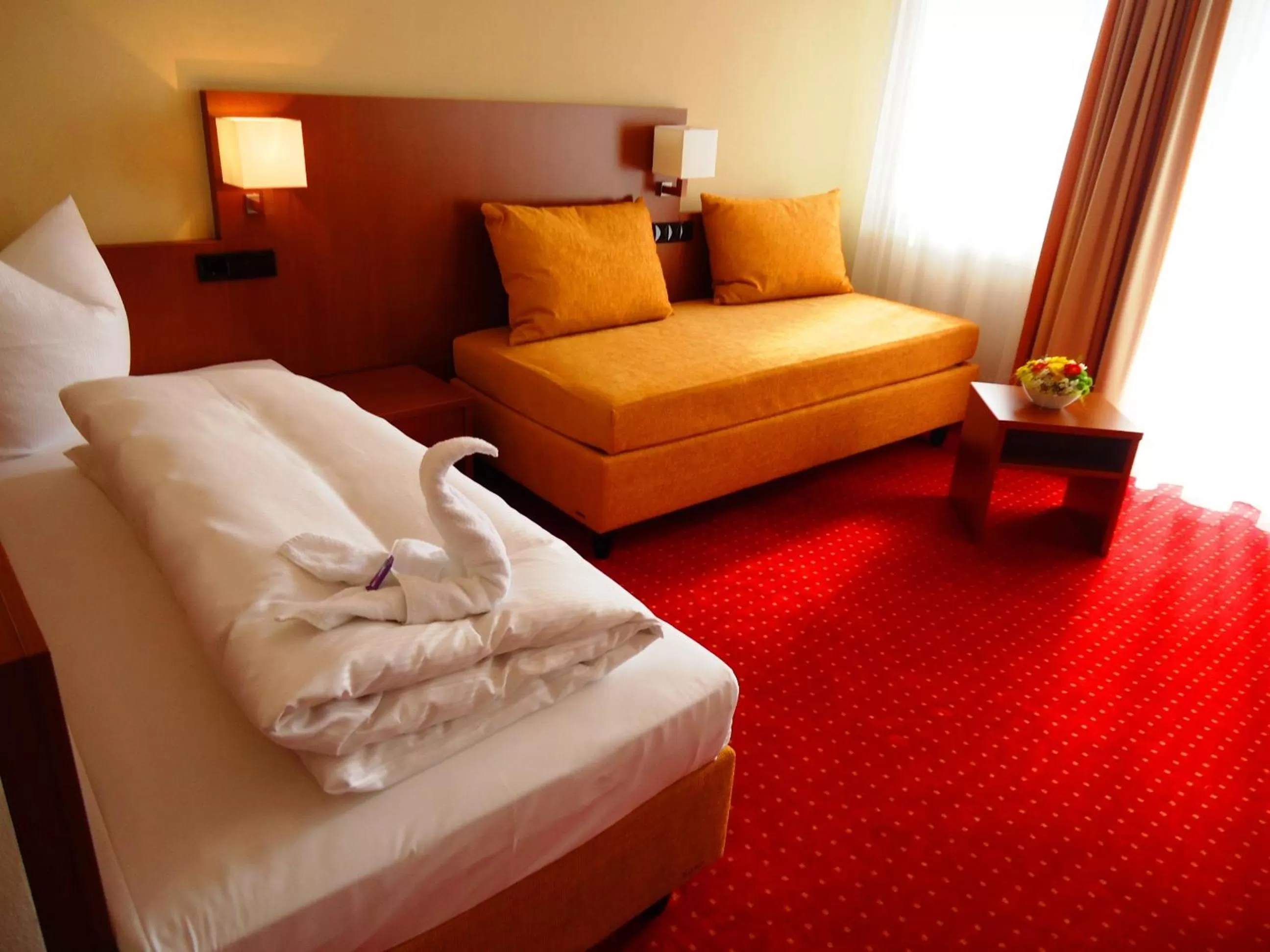 Photo of the whole room, Bed in Hotel Gasthof Posthalter