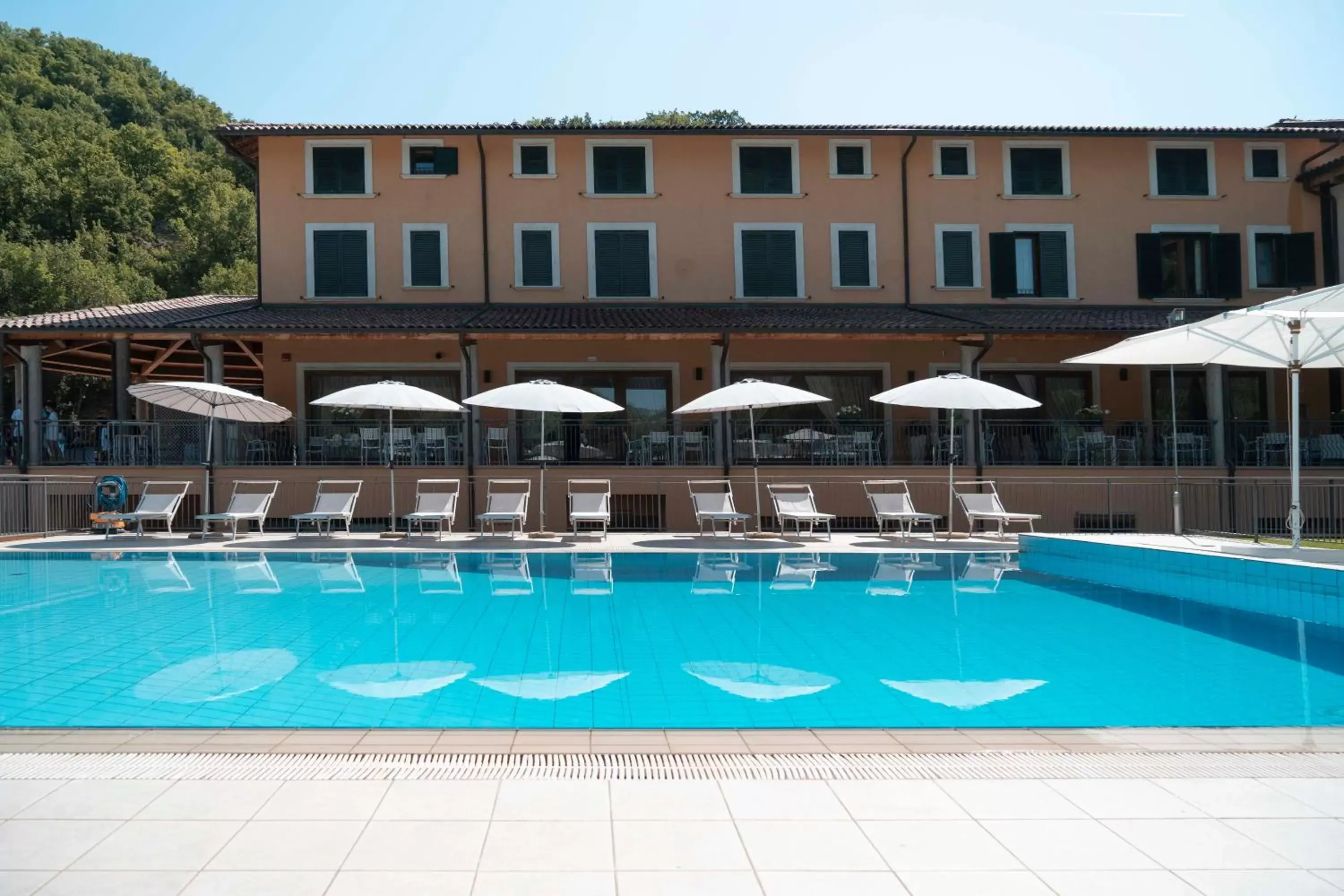 Swimming pool, Property Building in Grand Hotel Elite