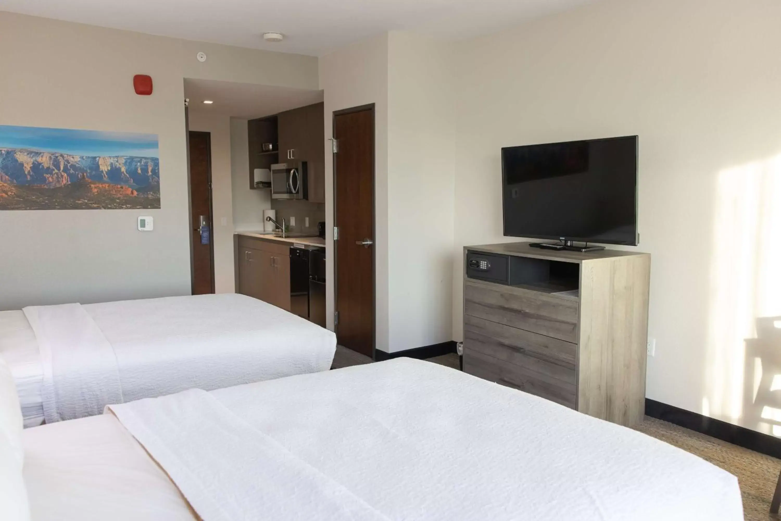 Bedroom, Bed in Best Western Plus Executive Residency Phoenix North Happy Valley