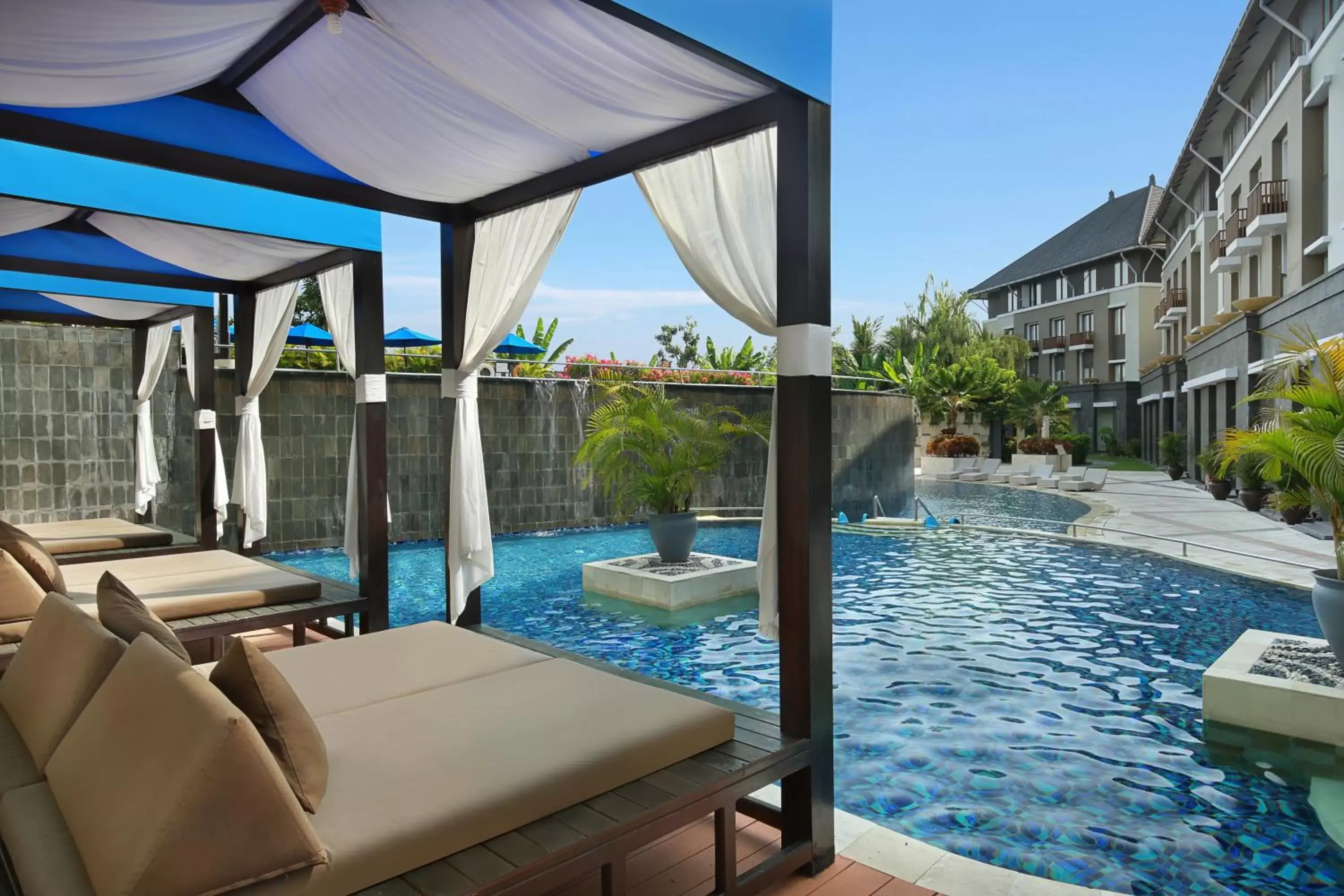 Area and facilities, Swimming Pool in Mercure Bali Nusa Dua