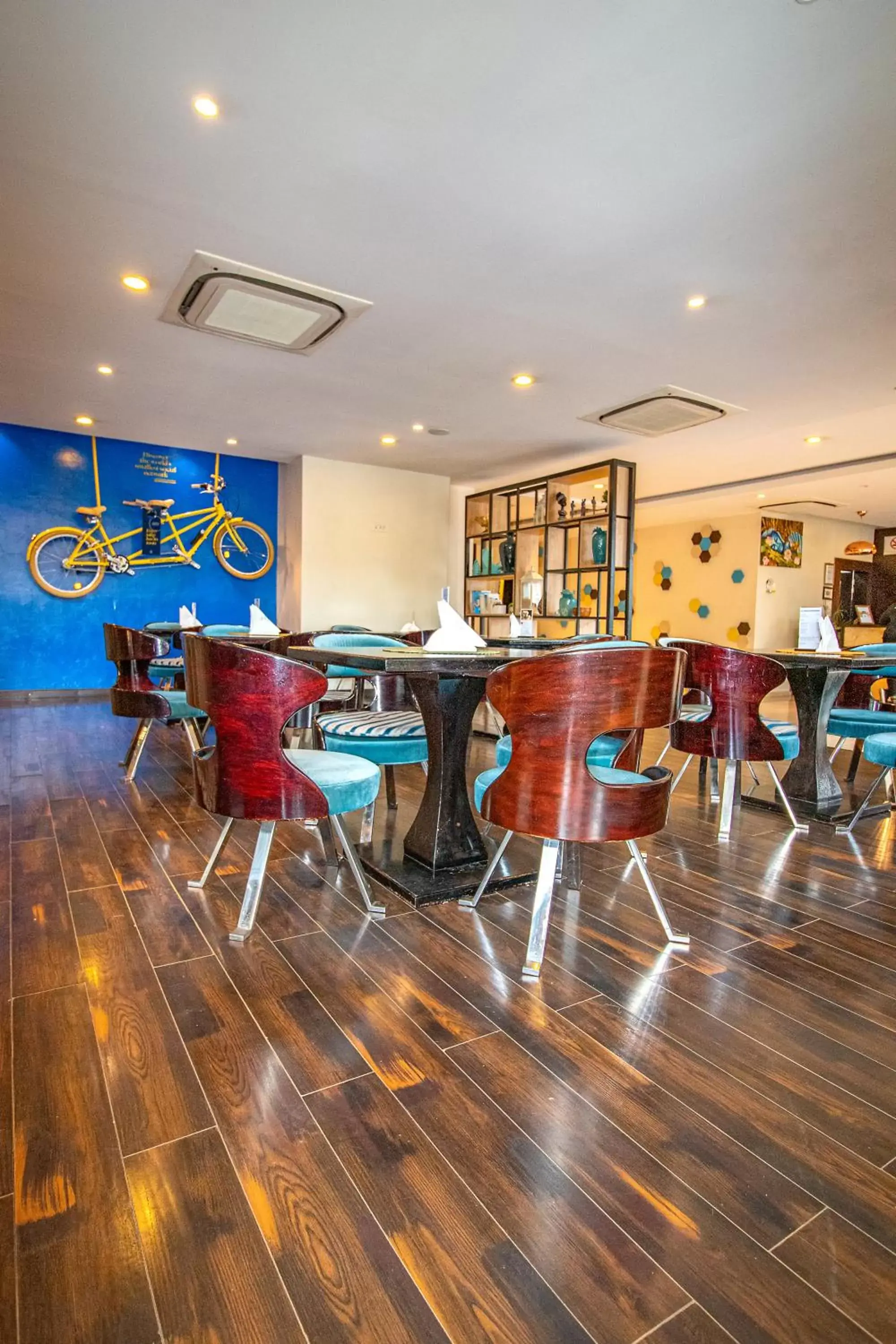 Coffee/tea facilities, Restaurant/Places to Eat in Golden Tulip Westlands Nairobi