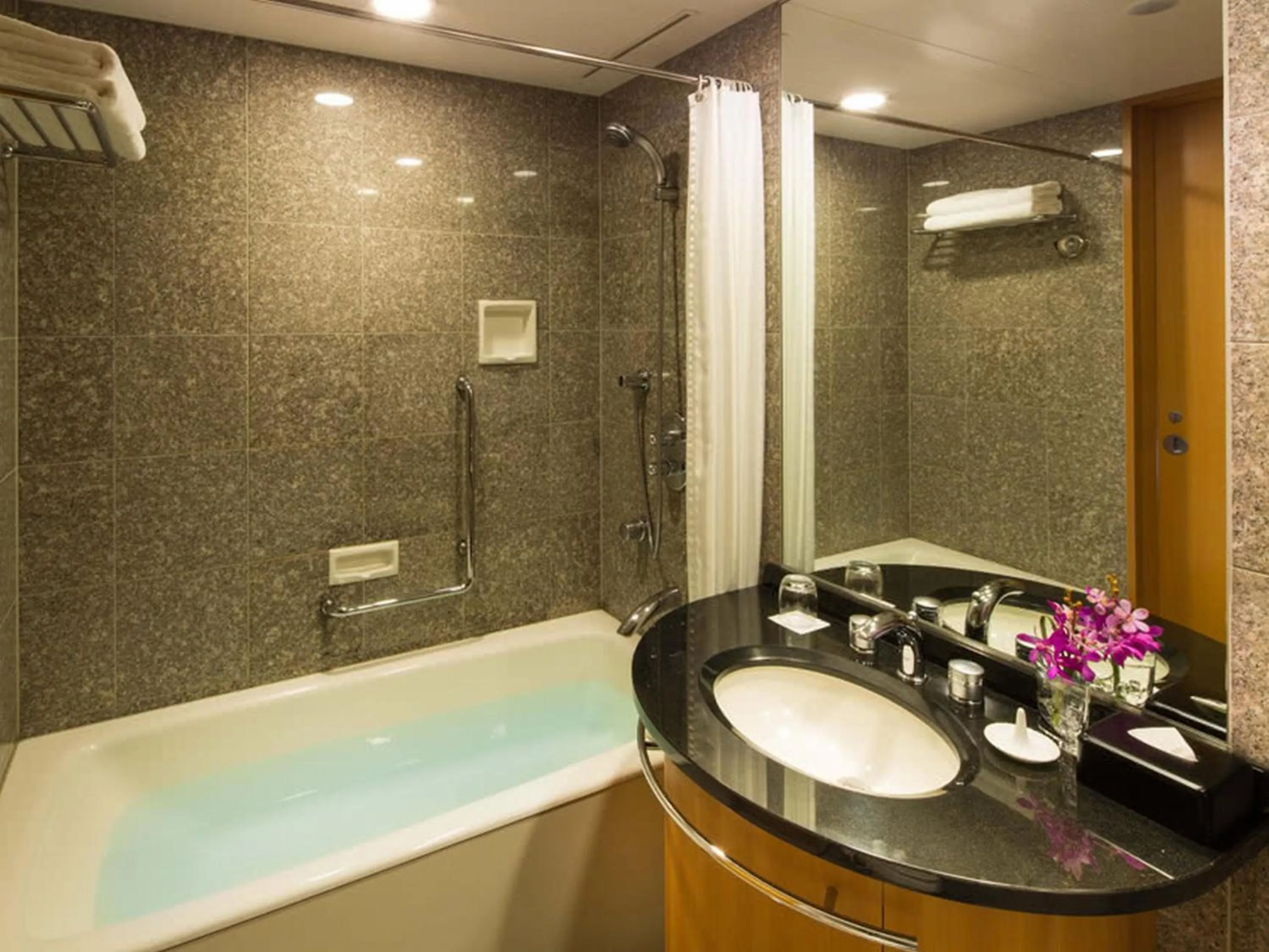 Bathroom in Cerulean Tower Tokyu Hotel, A Pan Pacific Partner Hotel