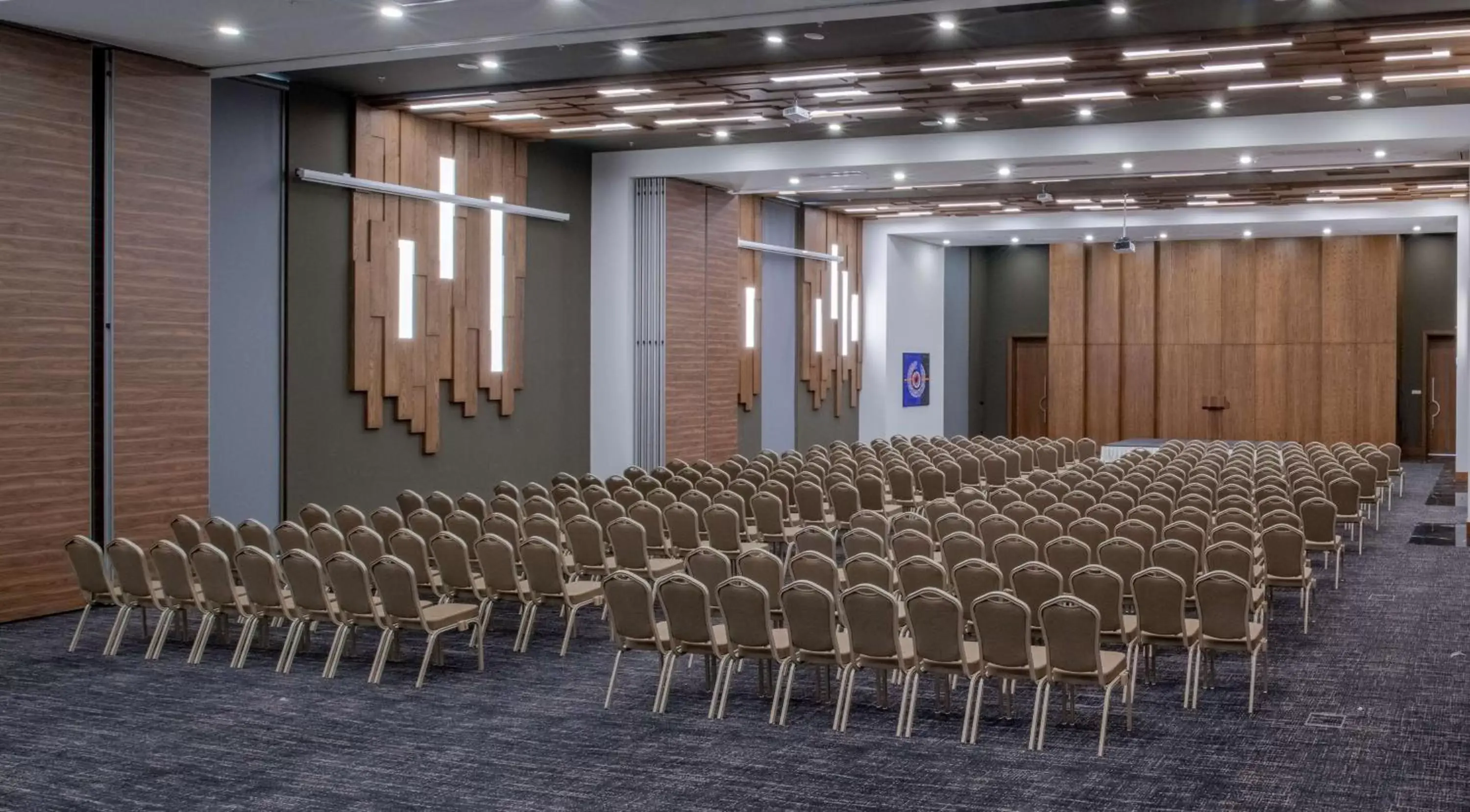 Meeting/conference room in DoubleTree by Hilton Manisa