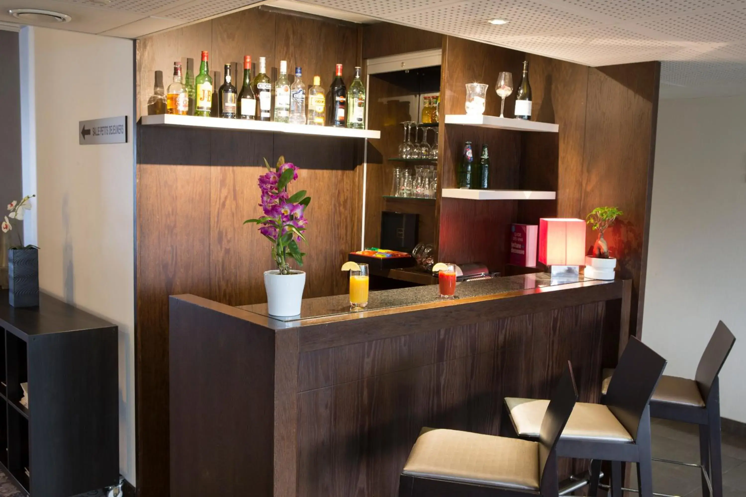 Lounge or bar, Lounge/Bar in Hotel Mercure Rennes Cesson