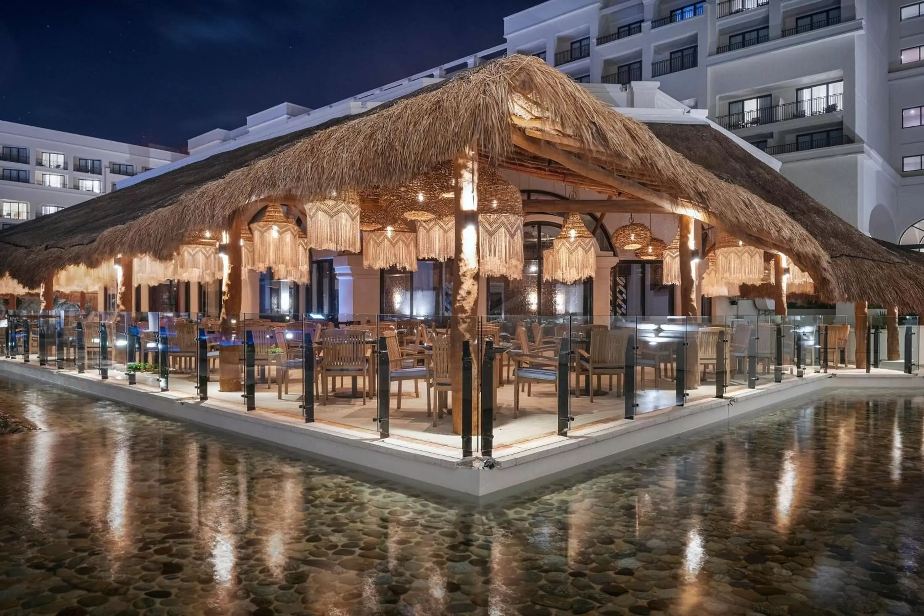 Restaurant/places to eat, Property Building in Marriott Cancun, An All-Inclusive Resort