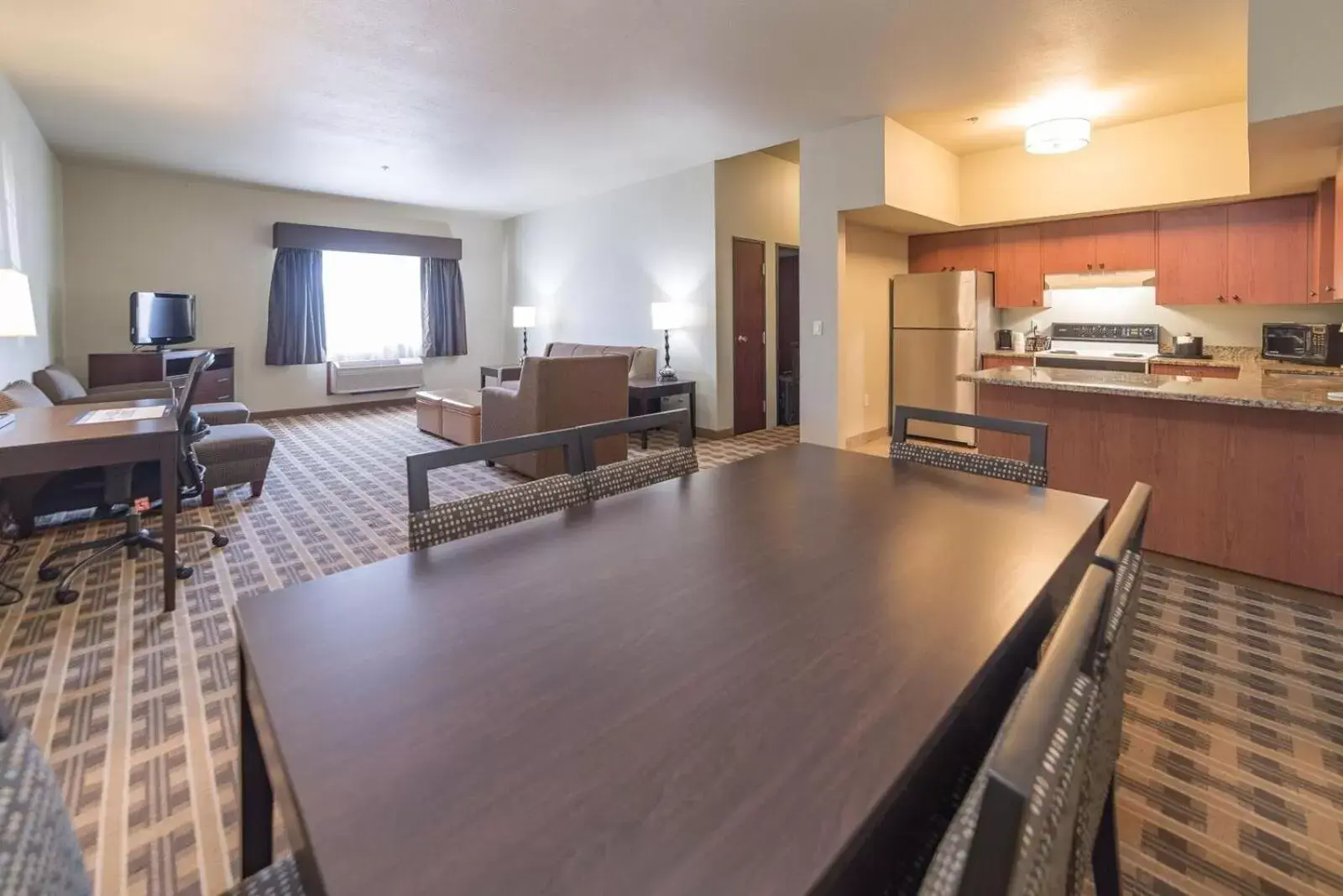 Dining Area in Best Western University Inn and Suites