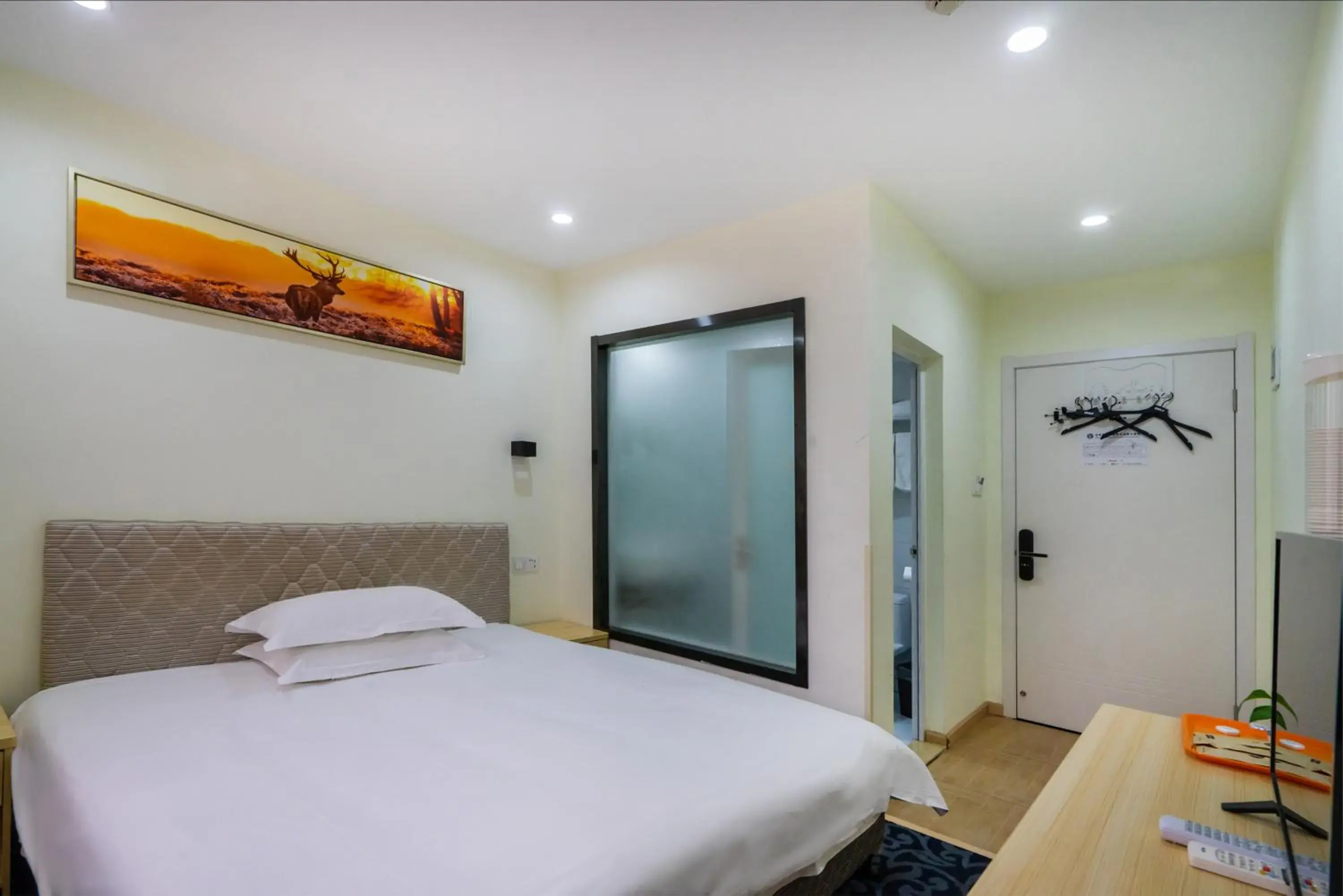 Bed in Hangzhou Memory Travel International Hotel-Edge Westlake Bed in Hangzhou Memory Travel International Hotel-Edge Westlake