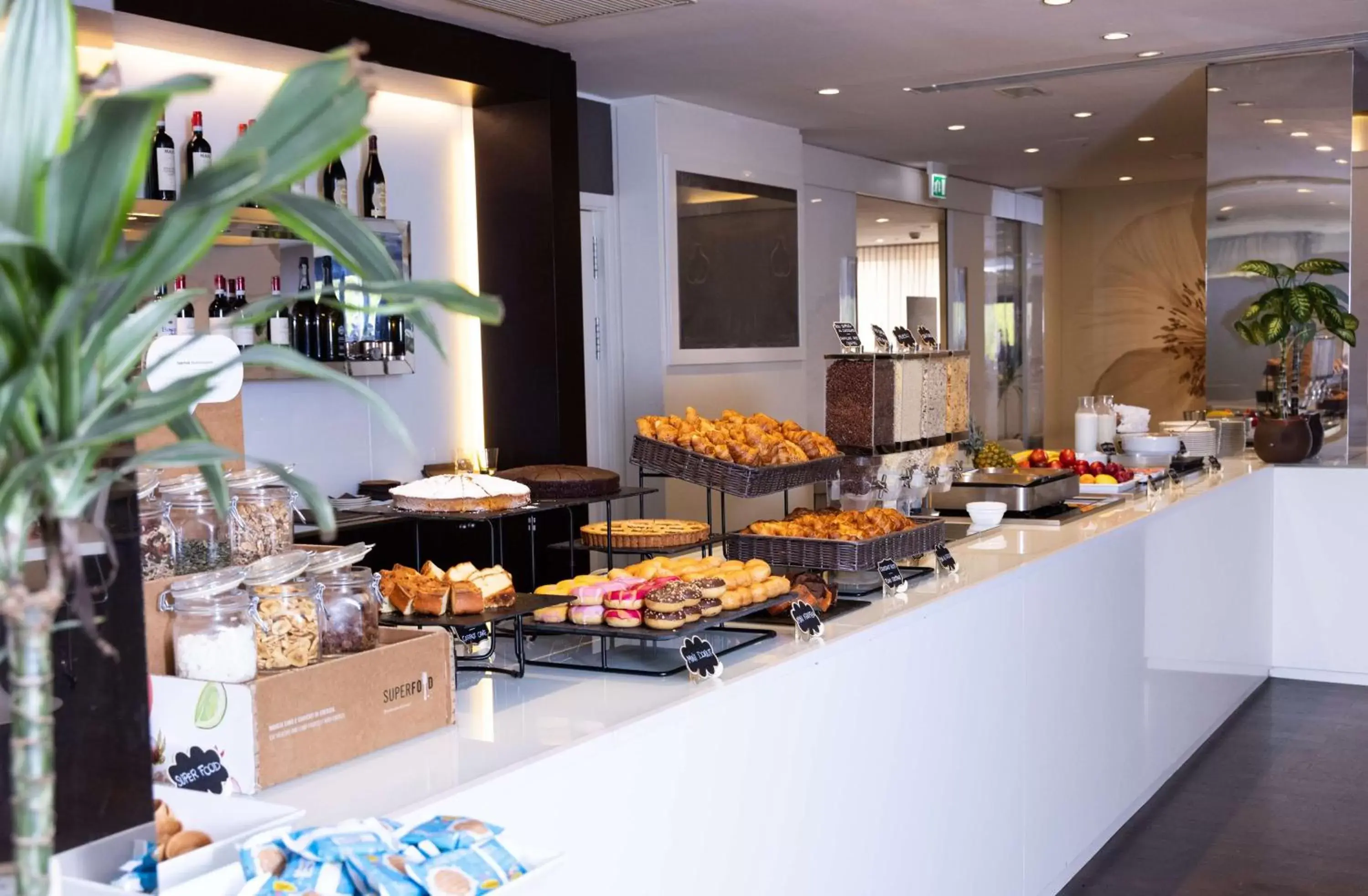 Breakfast, Restaurant/Places to Eat in Best Western Plus Tower Hotel Bologna