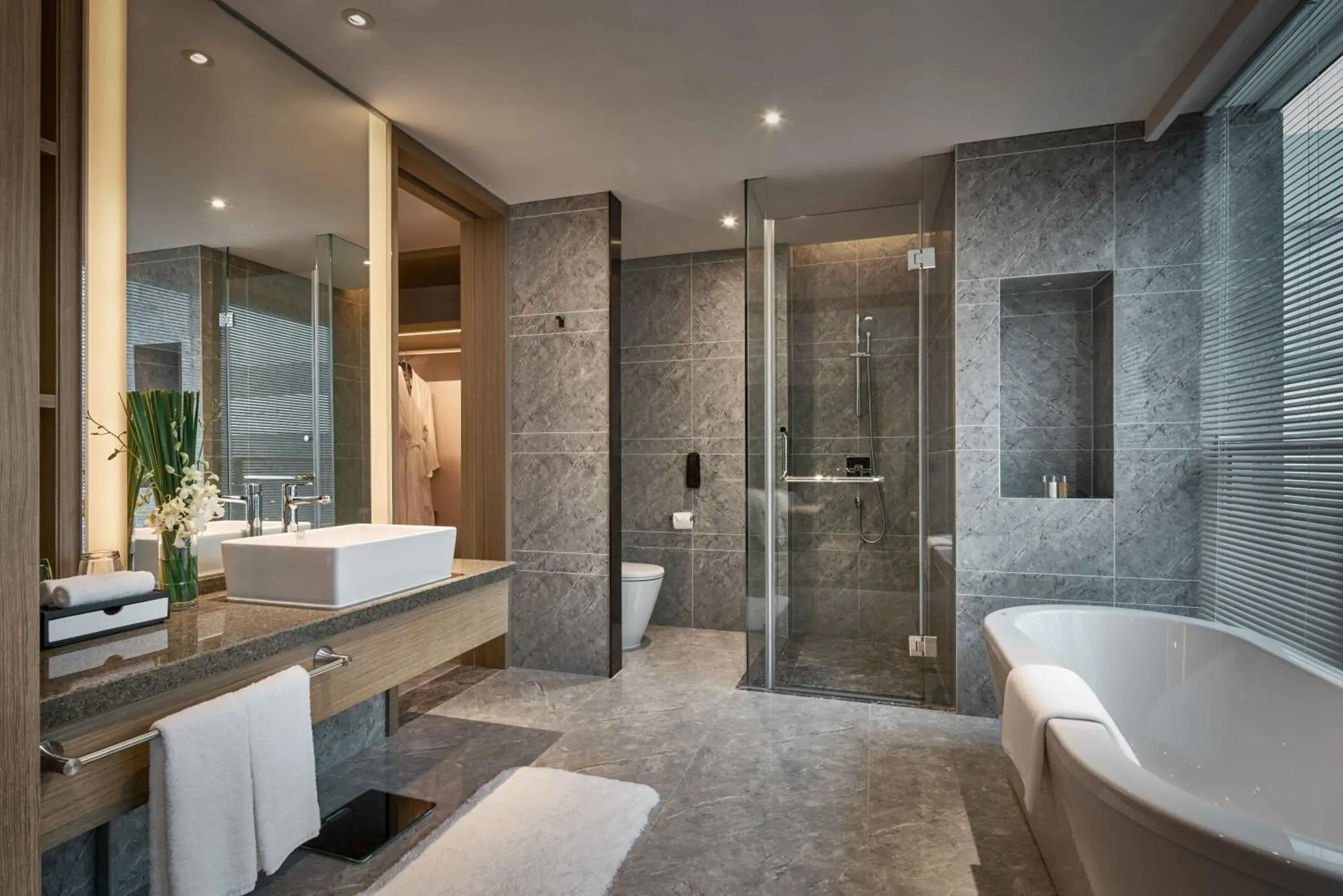 Toilet, Bathroom in The QUBE Hotel Shanghai Hongqiao