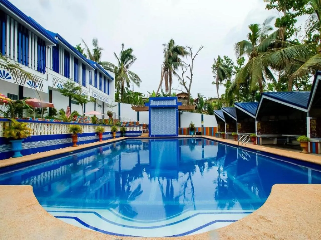 Swimming pool in Carcar Eco Farm Resorts