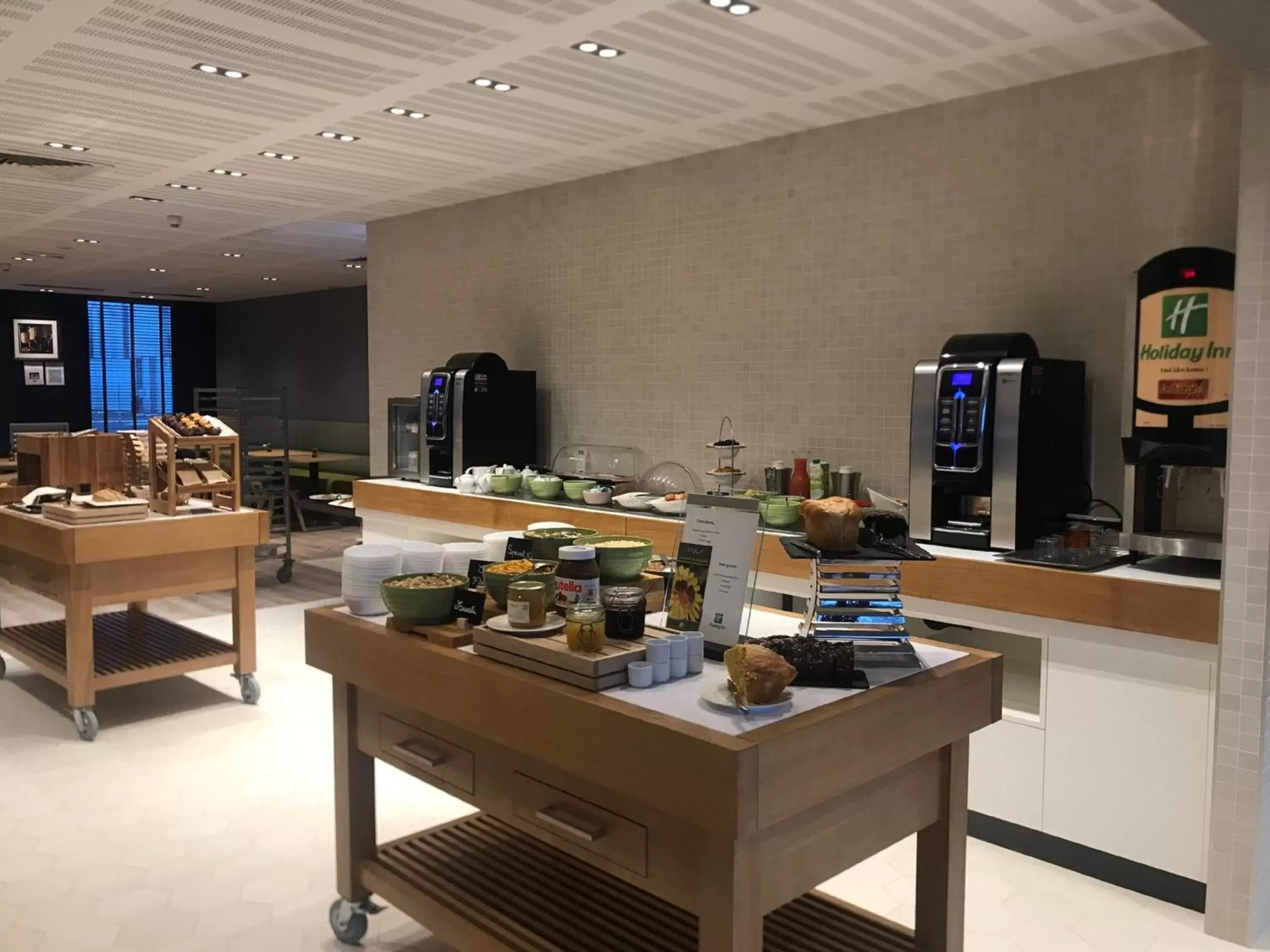 Breakfast, Restaurant/Places to Eat in Holiday Inn Bordeaux Sud - Pessac, an IHG Hotel