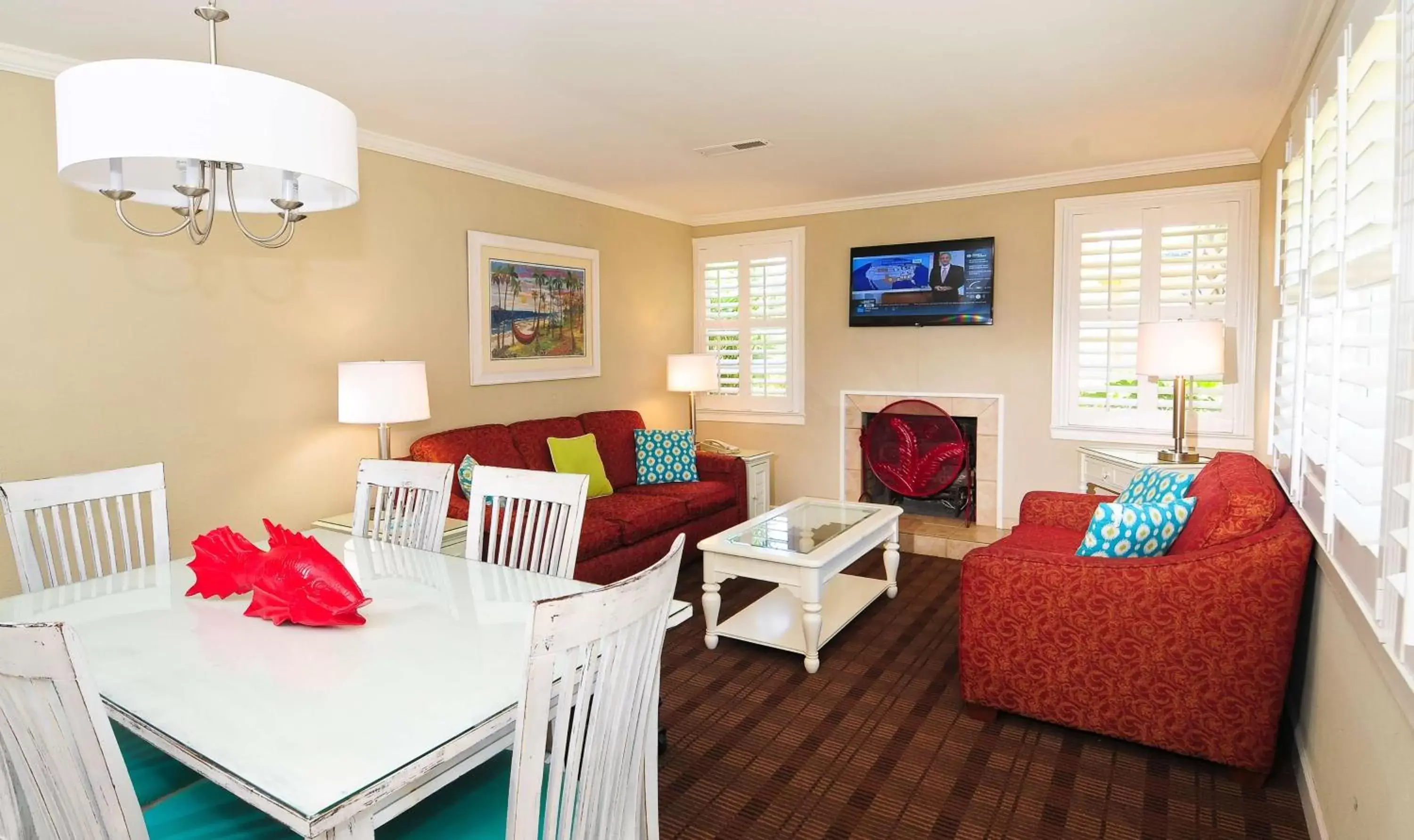 Photo of the whole room, Seating Area in The Sandbar Hotel, Trademark Collection by Wyndham