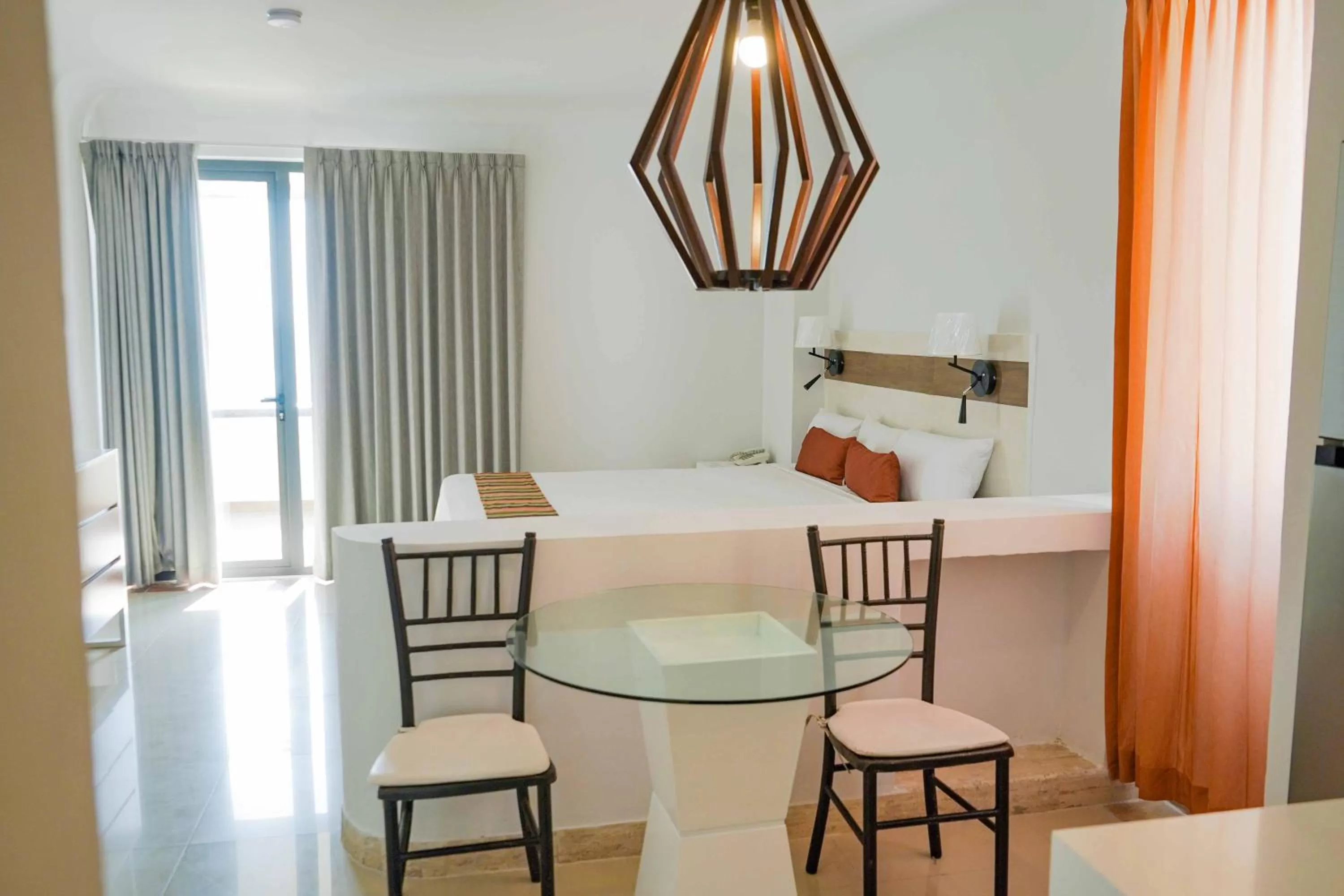 Bedroom, Dining Area in Luna Palace