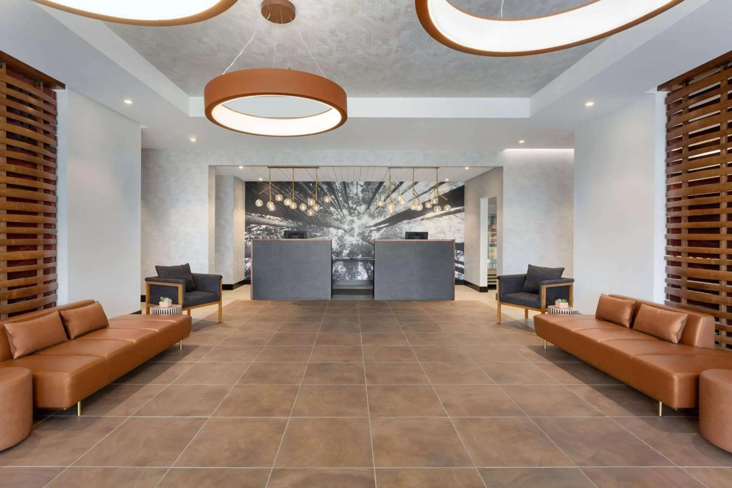 Lobby or reception, Lobby/Reception in La Quinta Inn & Suites by Wyndham Santa Rosa Sonoma